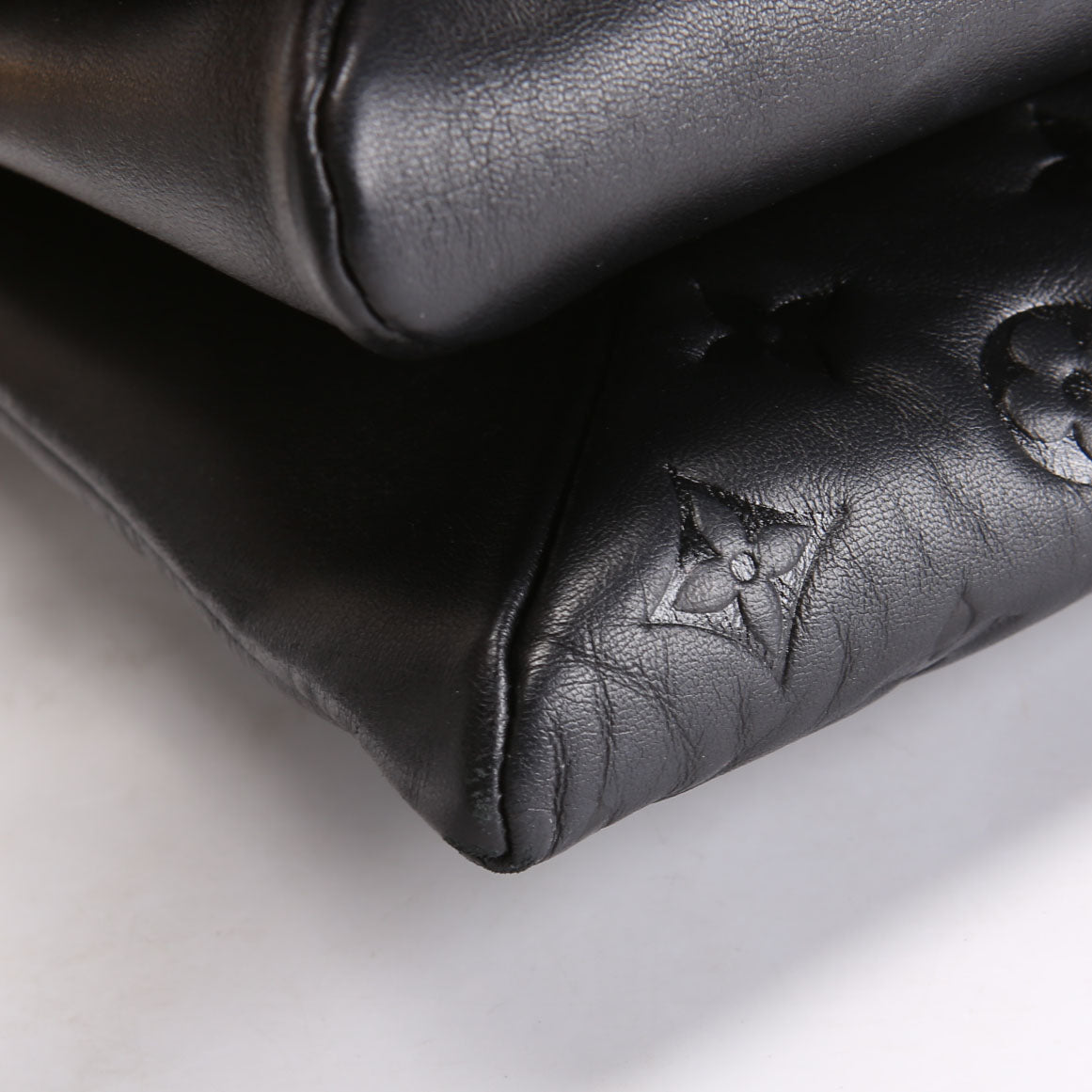 Coussin MM Lambskin Black
