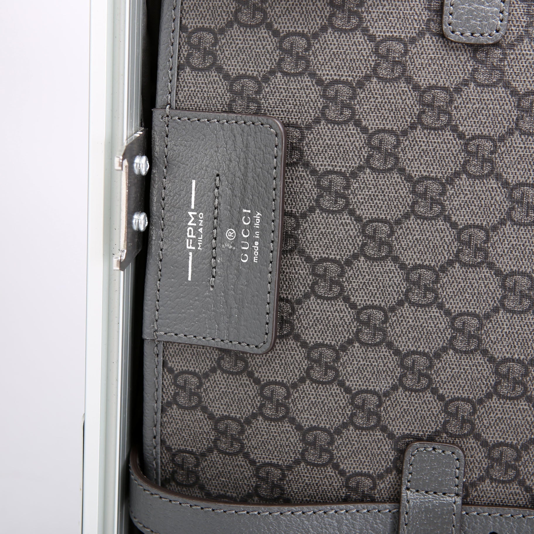 Gucci 740391 GG Supreme Porter Cabin Plus Trolley Grey