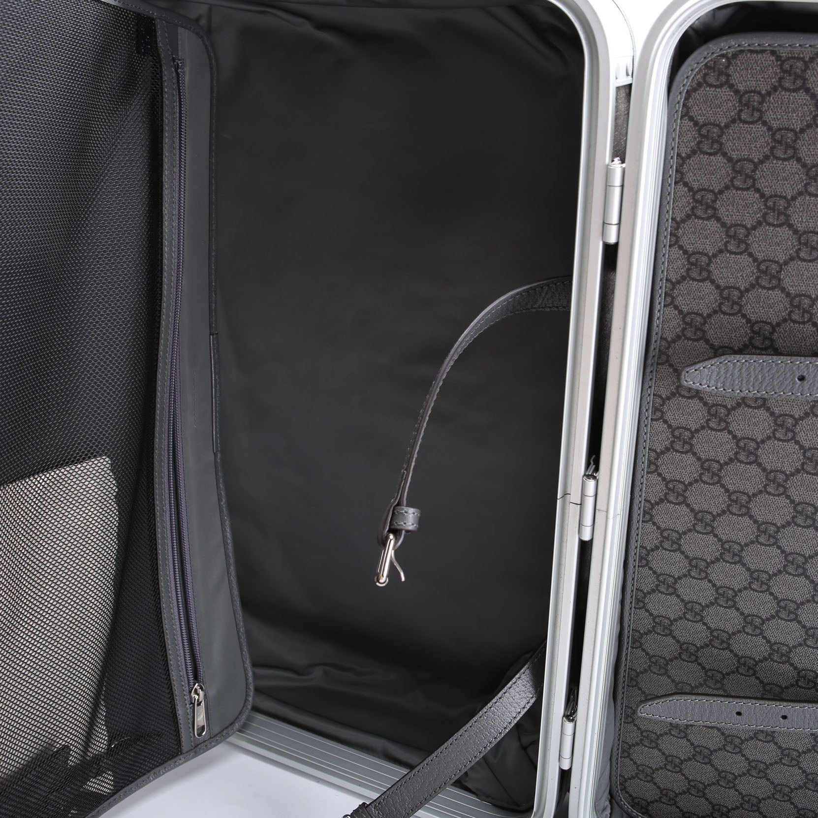 Gucci 740391 GG Supreme Porter Cabin Plus Trolley Grey