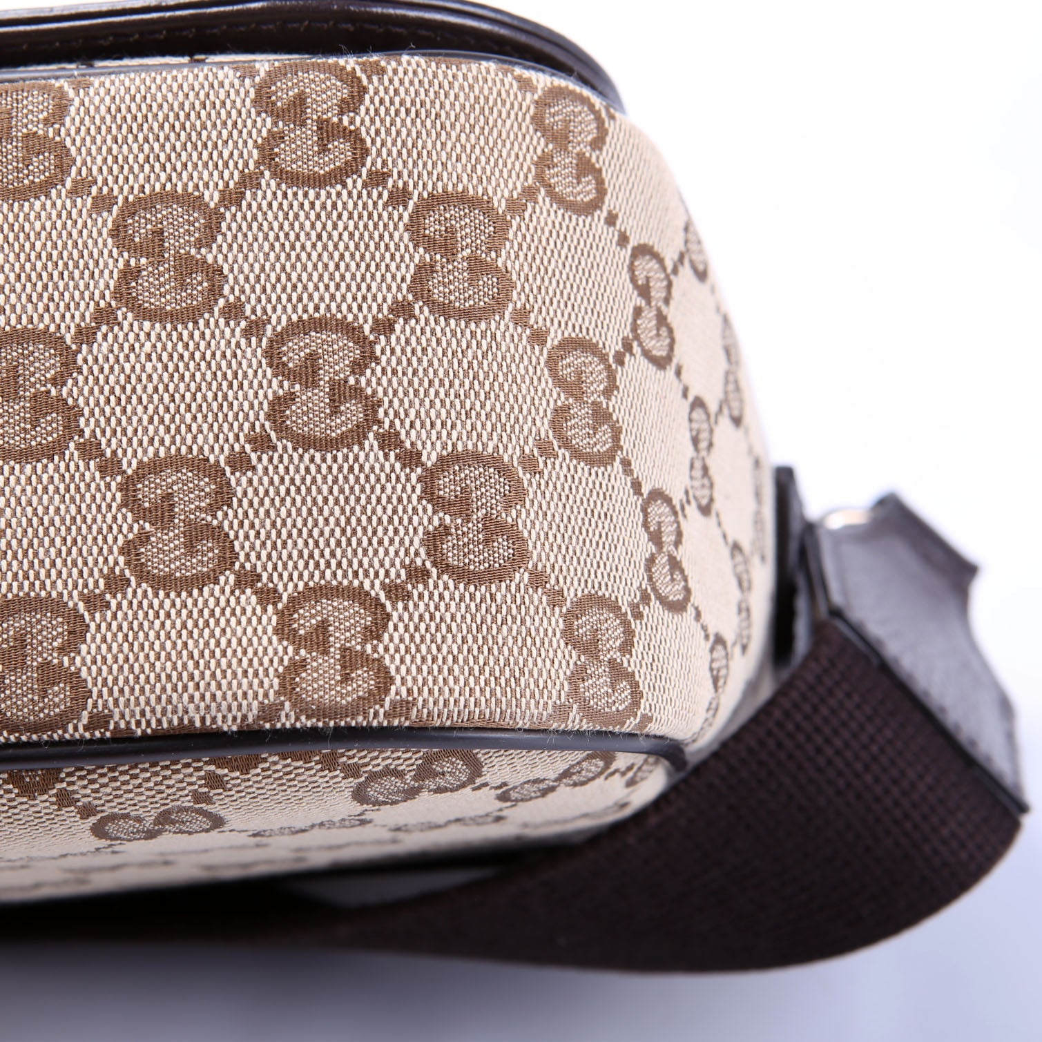 449172 GG Canvas Messenger