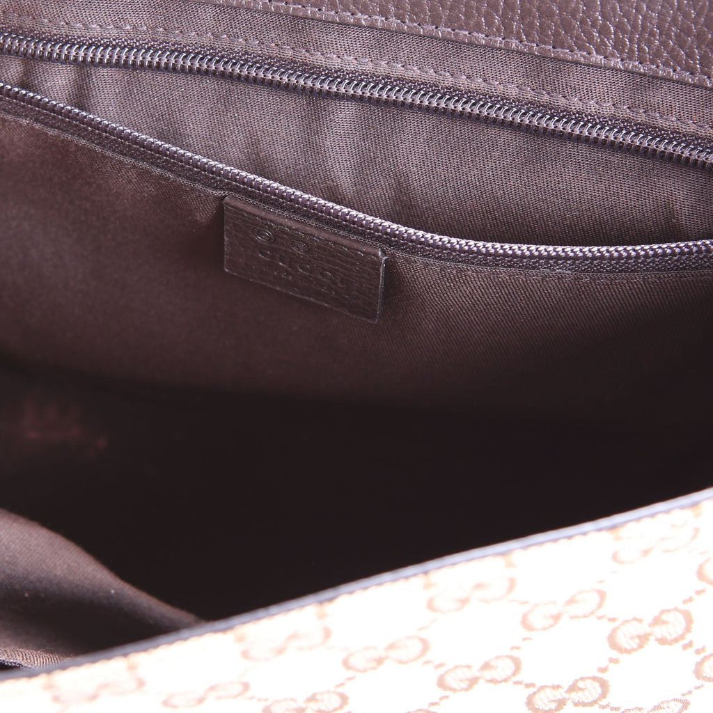 449172 GG Canvas Messenger