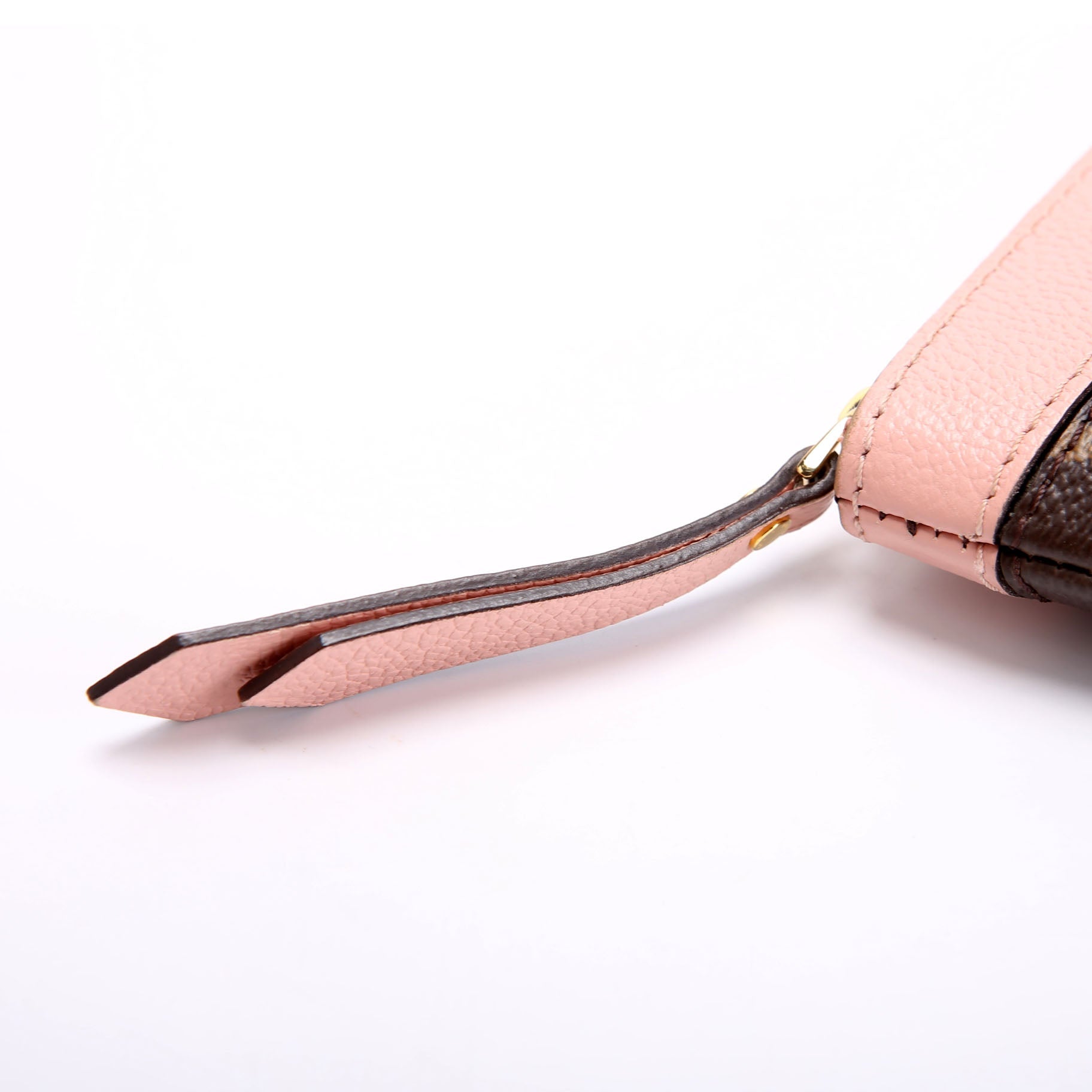 Daily Pouch Monogram Pink