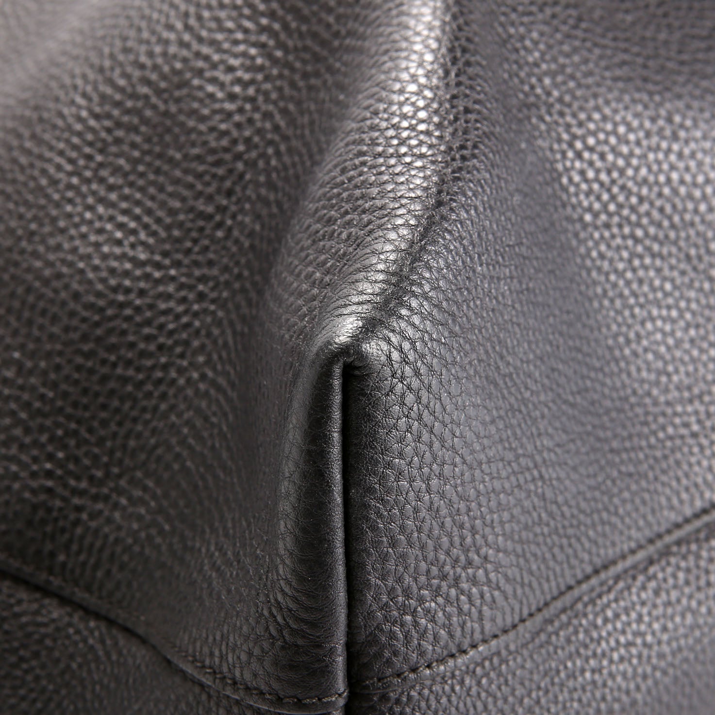 1BG865 Vitello Phenix Shopper Tote Black