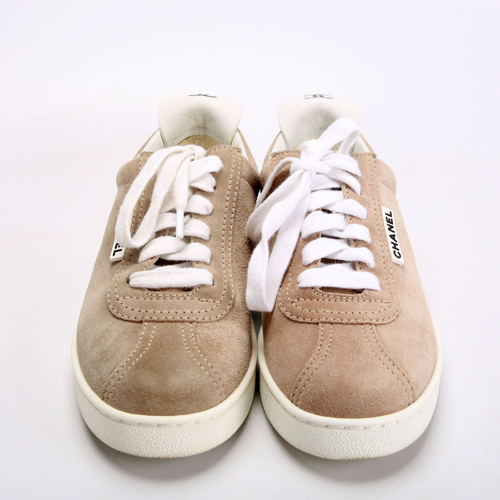 CC Weekender Suede Sneakers Size 35.5