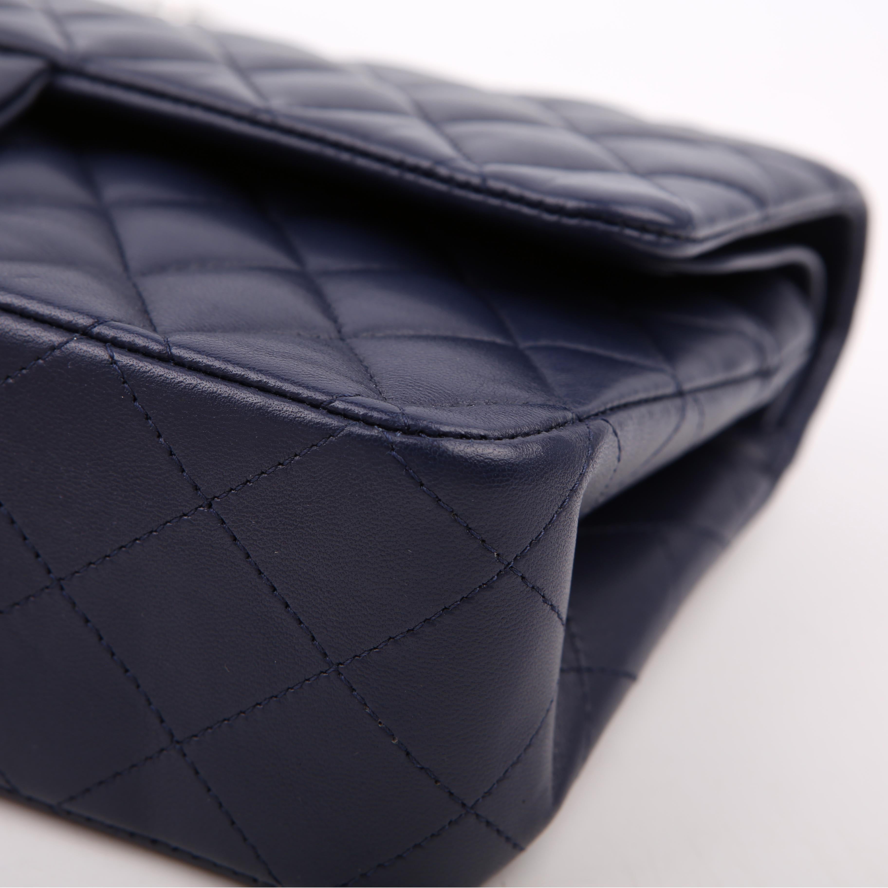 Classic Flap Medium Lambskin Blue 29M