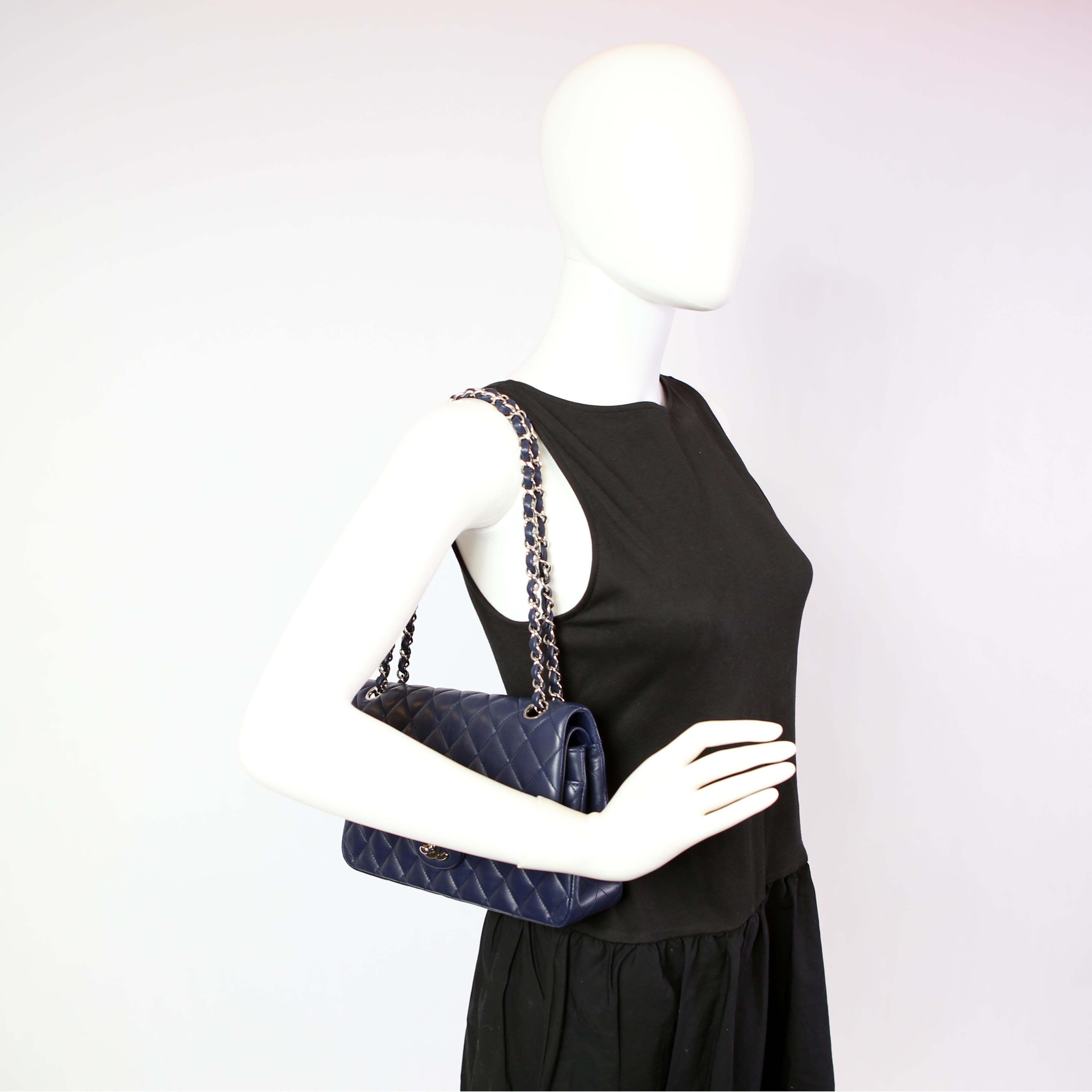 Classic Flap Medium Lambskin Blue 29M
