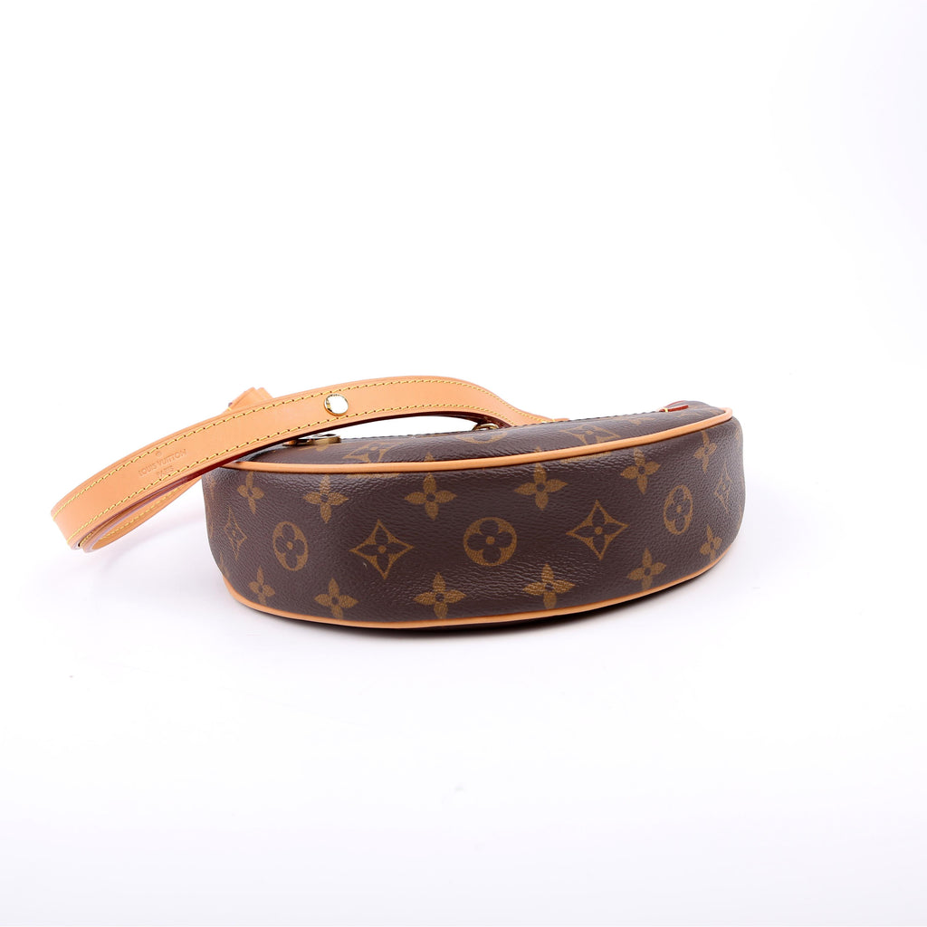 Loop Monogram