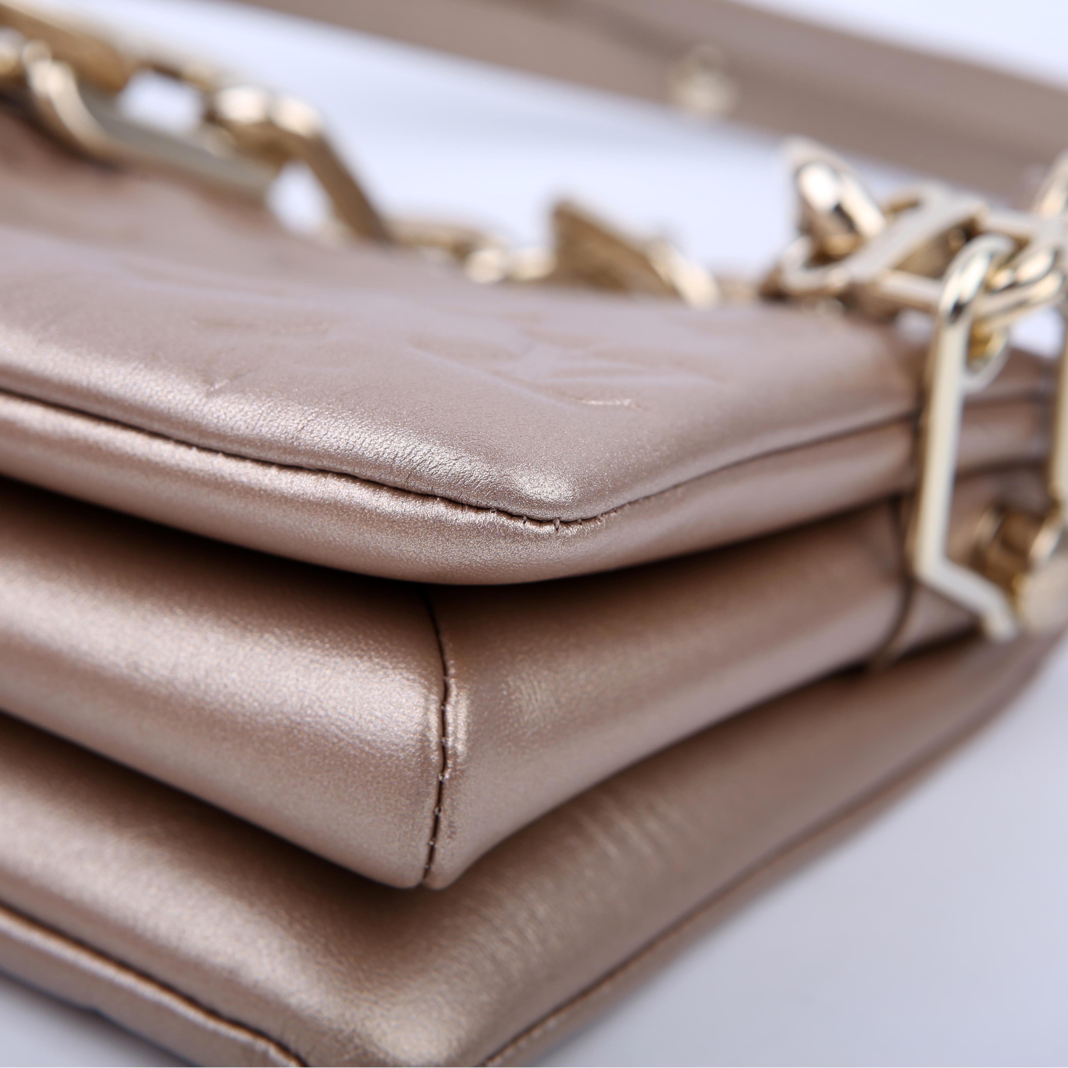 Coussin BB NV Lambskin Gold