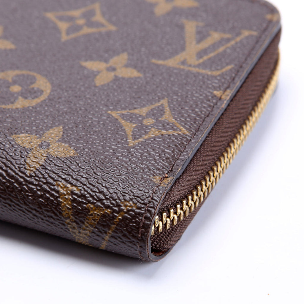 Zippy Wallet Monogram