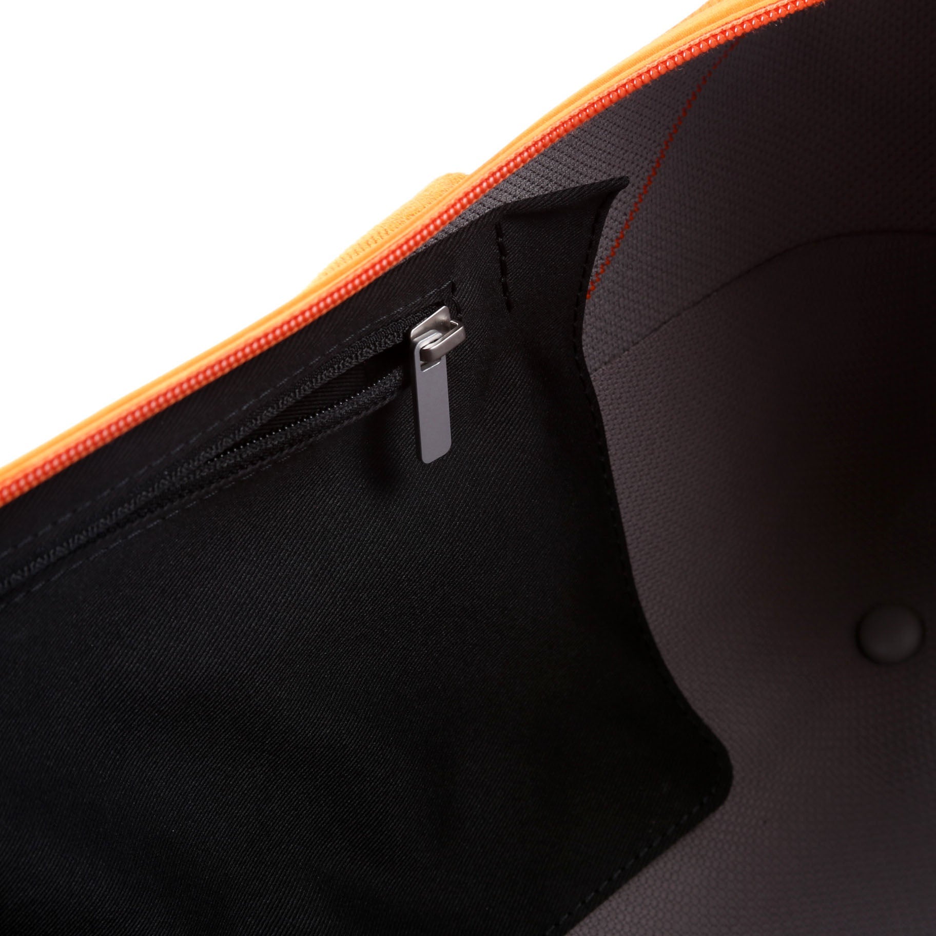 Horizon 55 Soft Duffle Knit Monogram Orange
