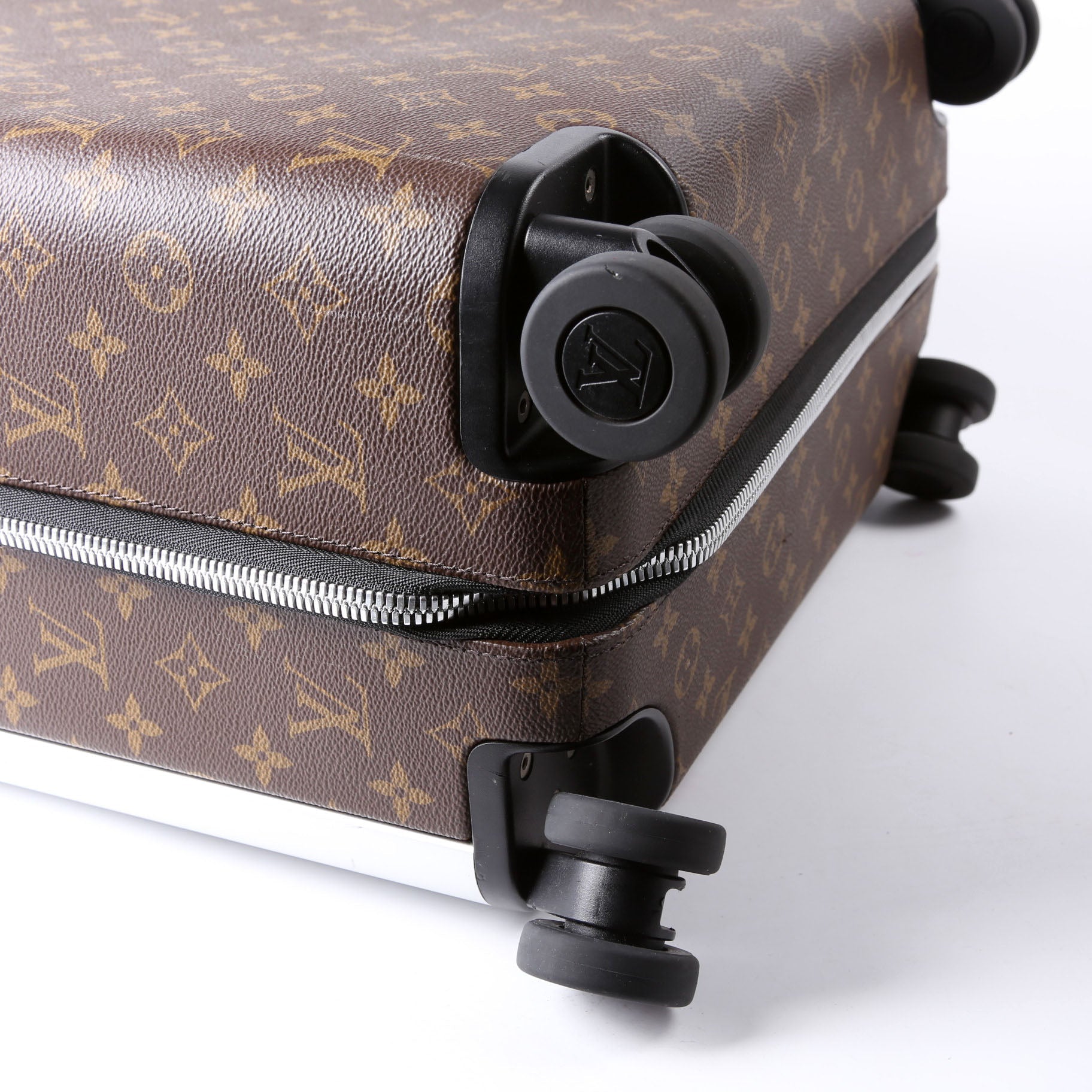 Horizon 55 Monogram Macassar
