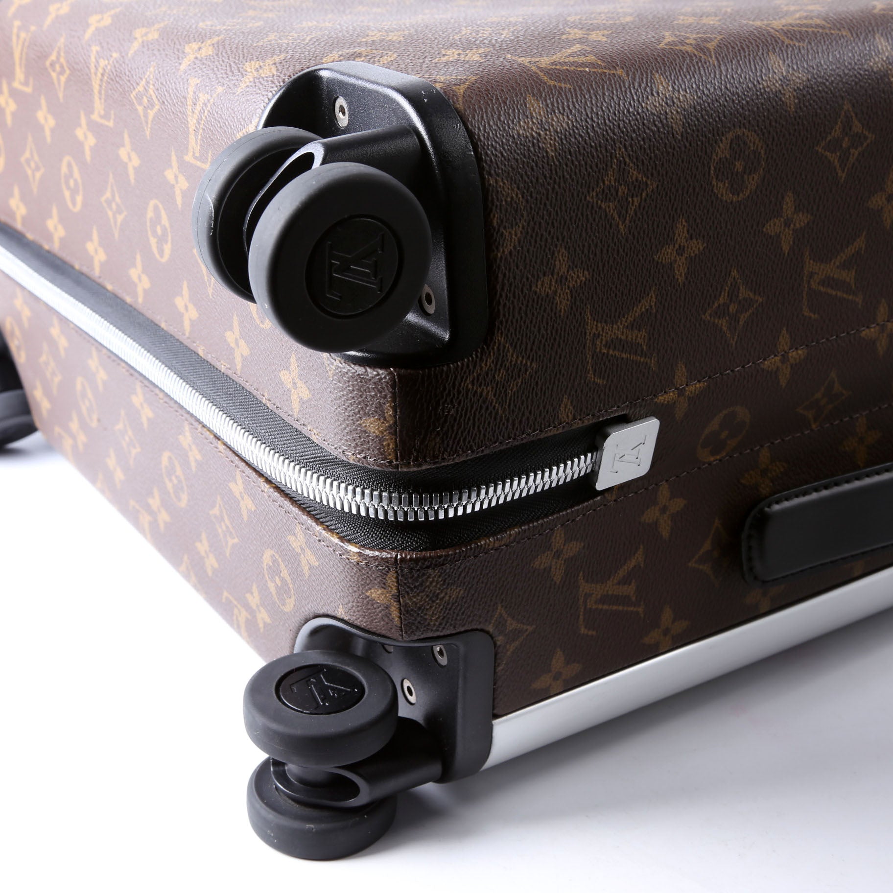 Horizon 55 Monogram Macassar