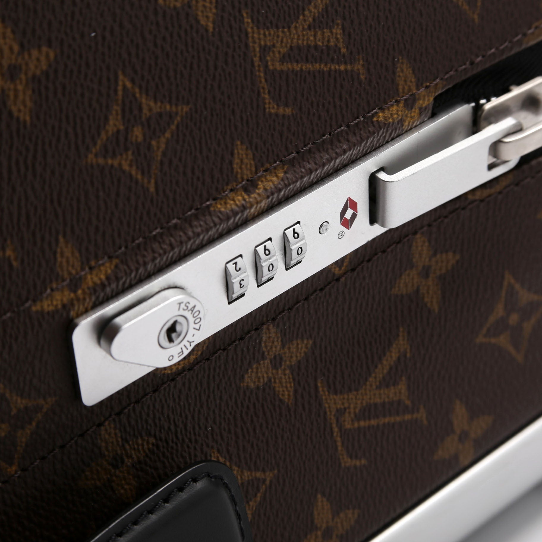 Horizon 55 Monogram Macassar