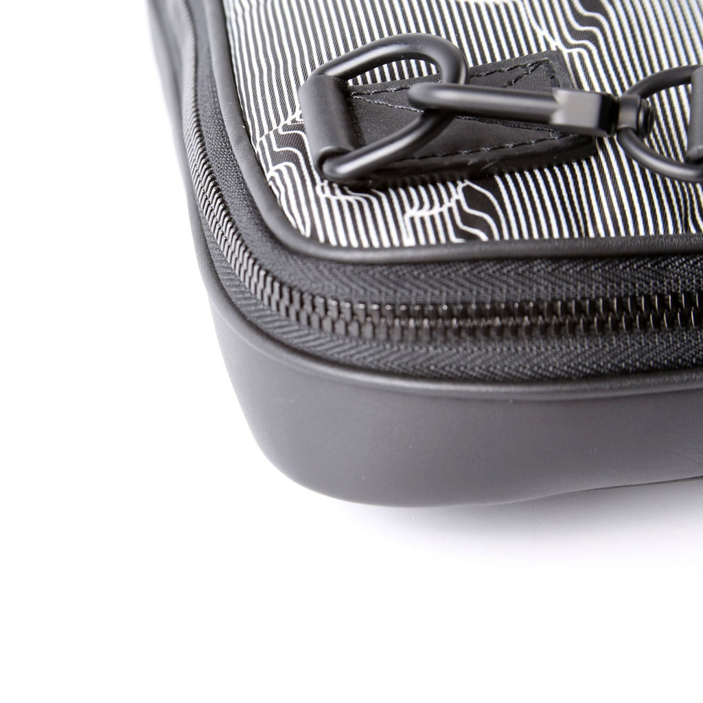Expandable Messenger Capsule 2054 Calfskin Black/White