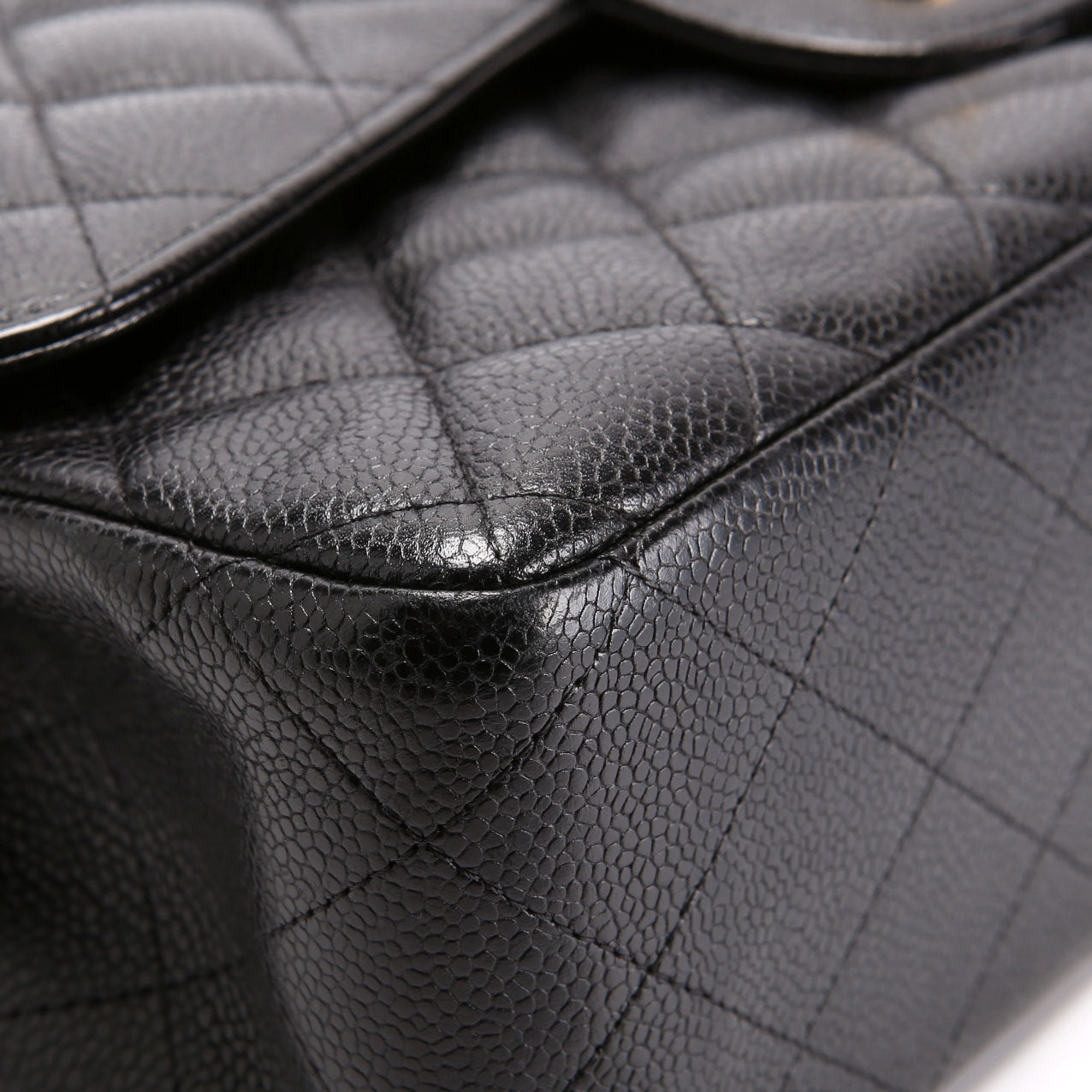 Classic Flap Jumbo Caviar 17-20M Black
