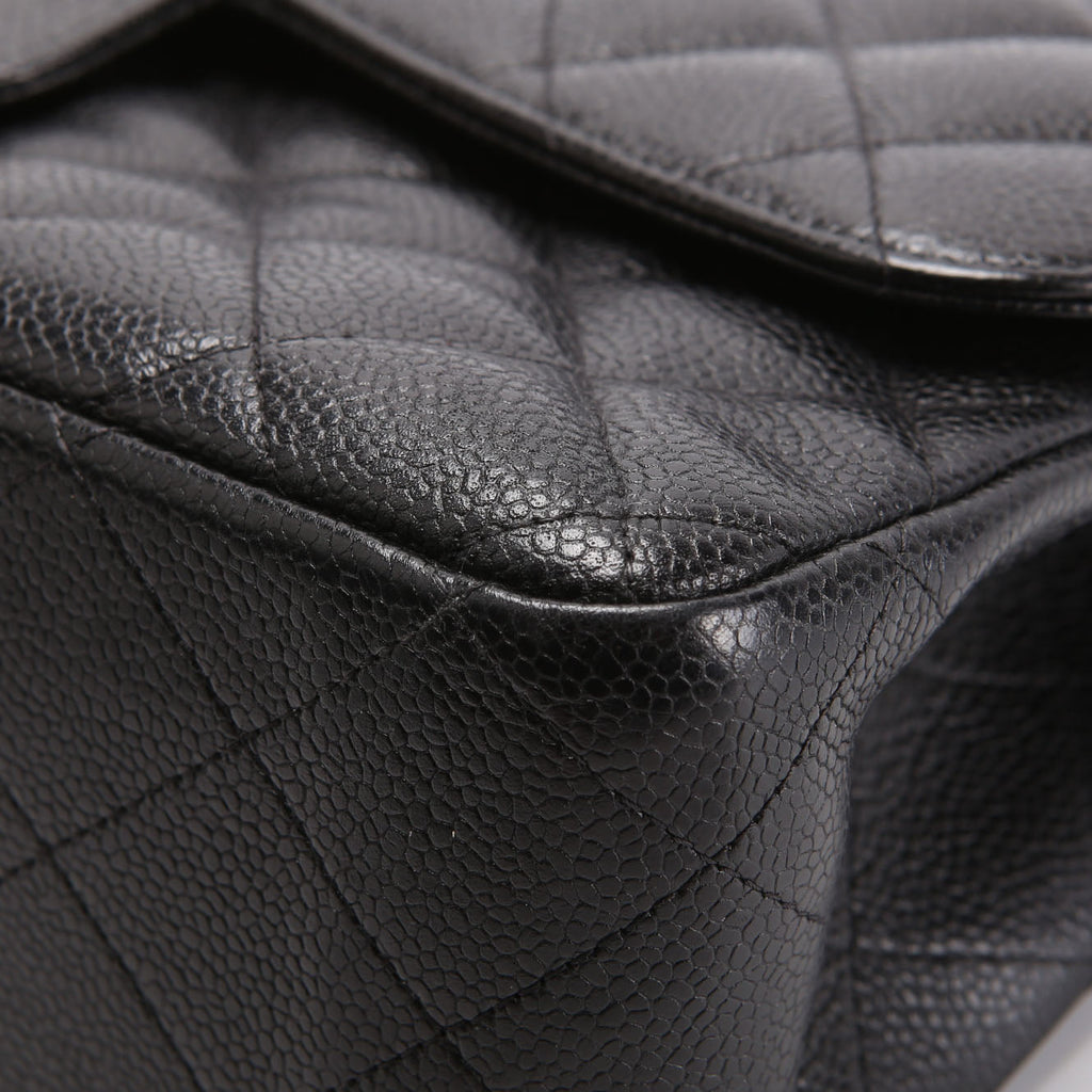 Classic Flap Jumbo Caviar 17-20M Black