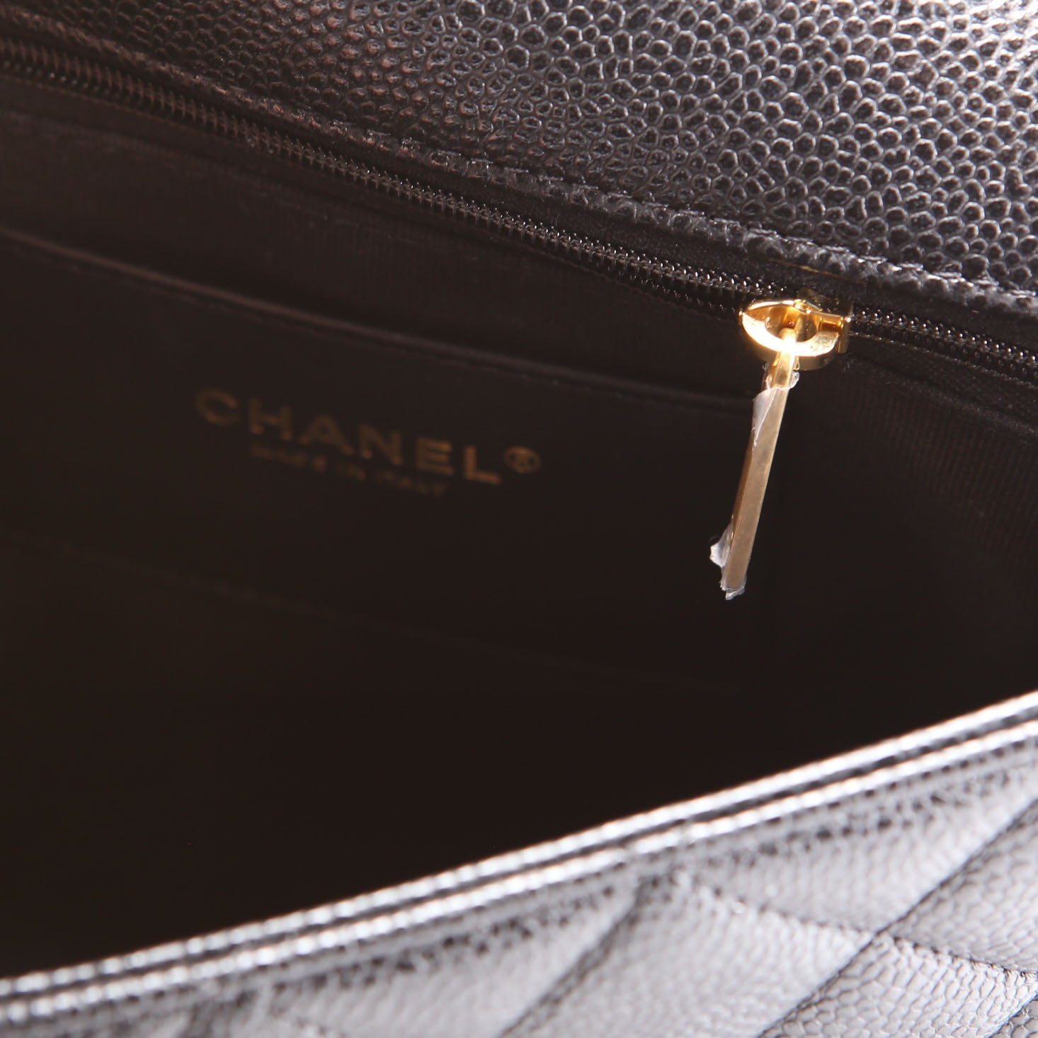 Classic Flap Small Caviar Black RFID