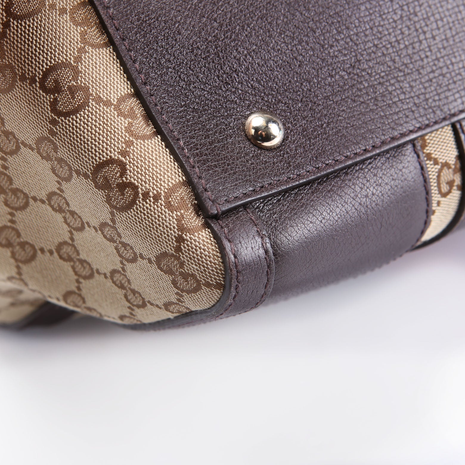 406868 Webby Bee Boston Bag Brown