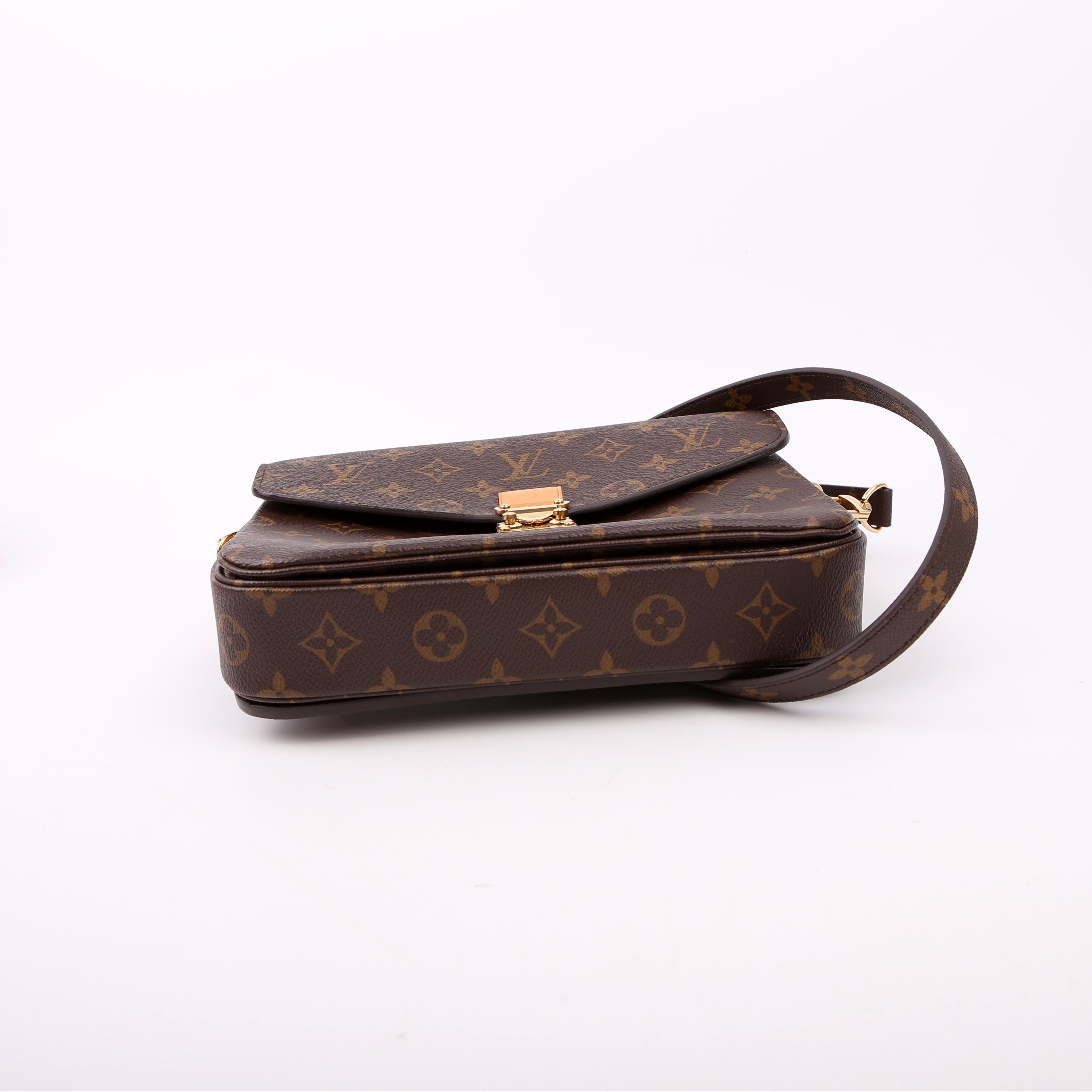 Pochette Metis Monogram