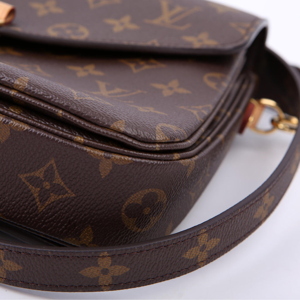 Pochette Metis Monogram
