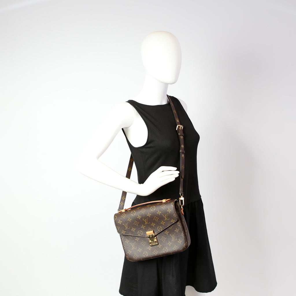 Pochette Metis Monogram