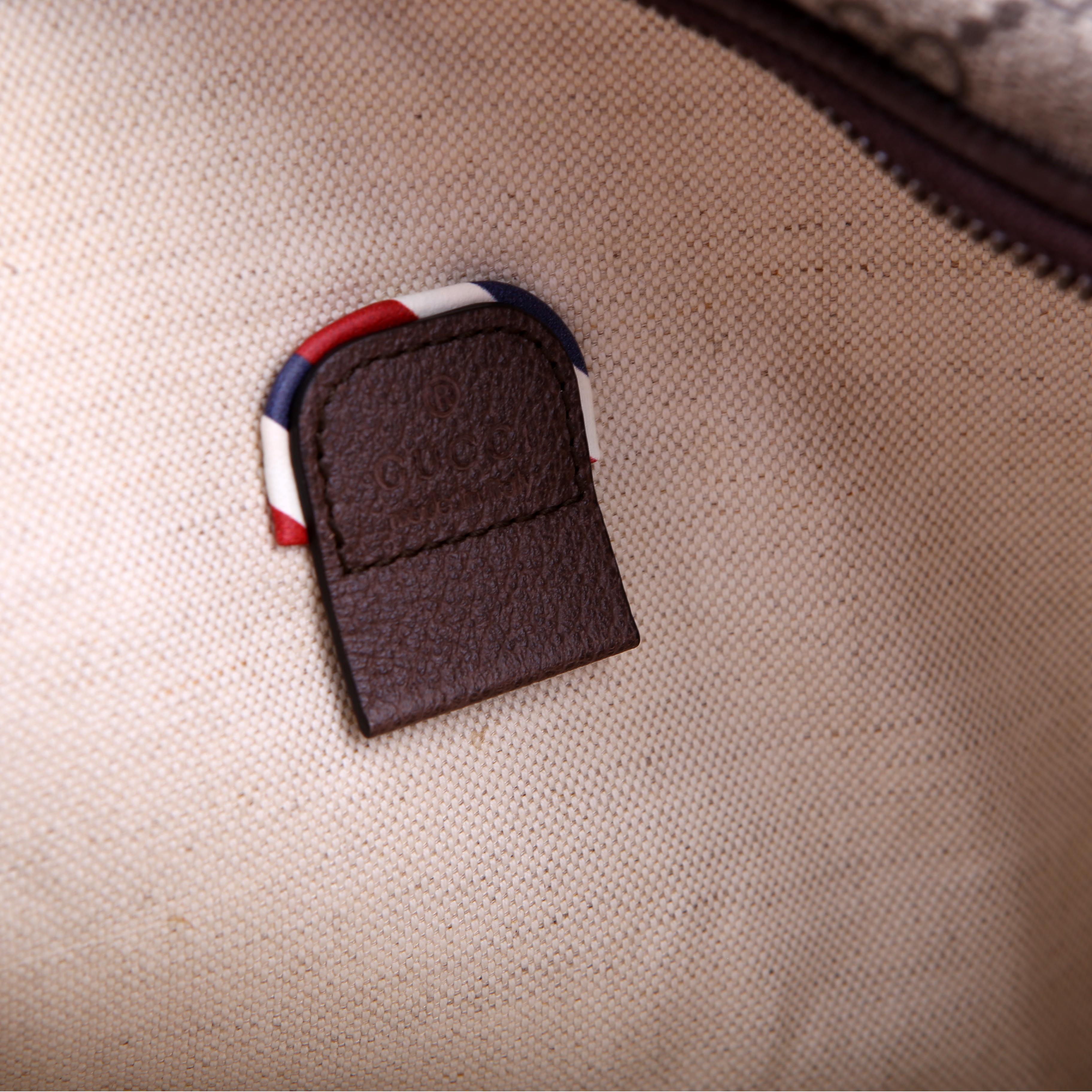 529711 GG Supreme Courrier Belt Bag
