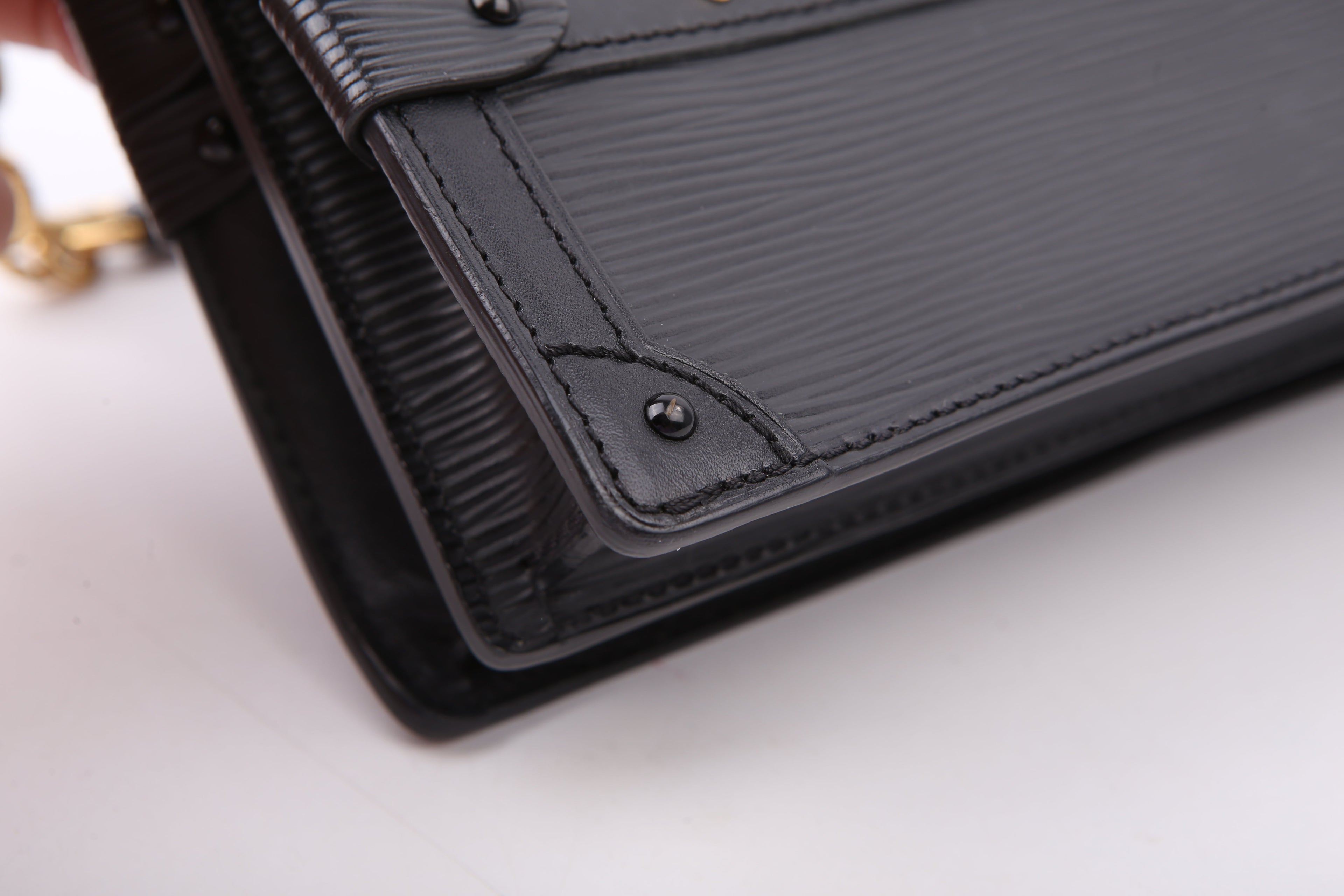 Trunk Clutch Epi