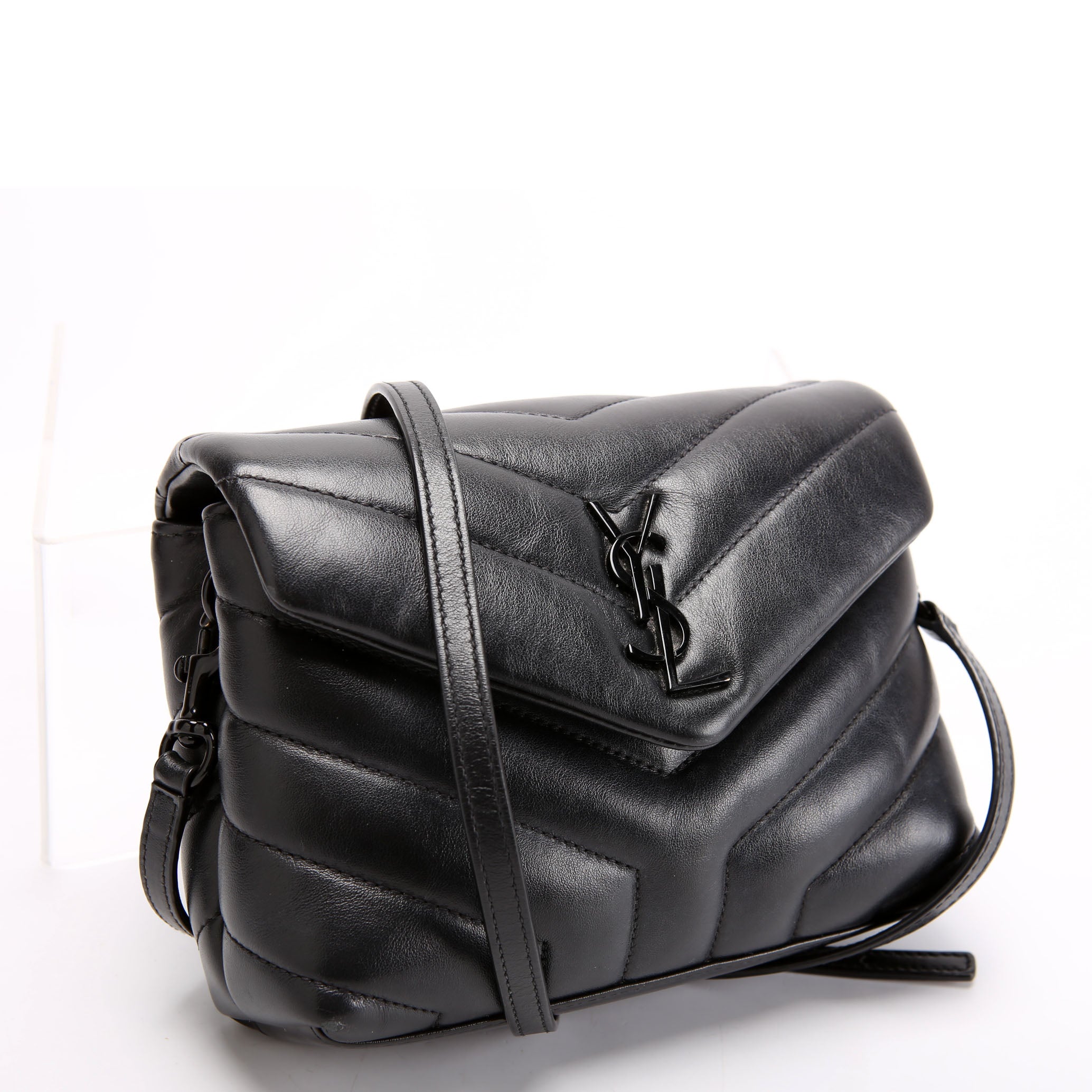 SAINT LAURENT LouLou Satchel Toy Xbody 678401 Black