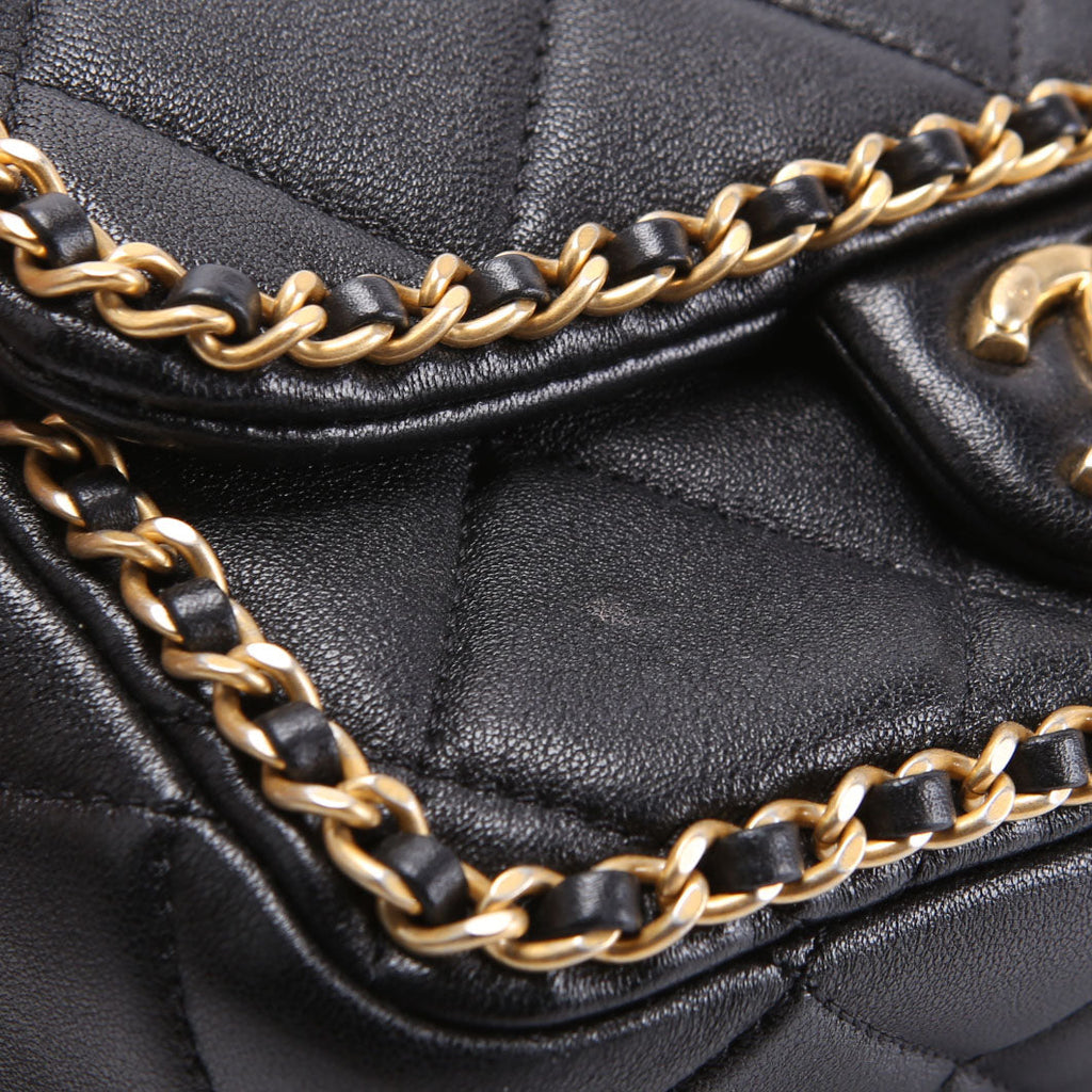 Chain Me Flap Small Lambskin (RFID) Black/Gold