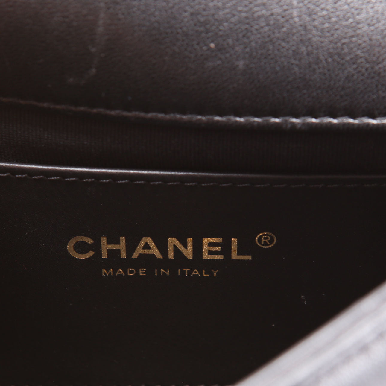 Chain Me Flap Small Lambskin (RFID) Black/Gold