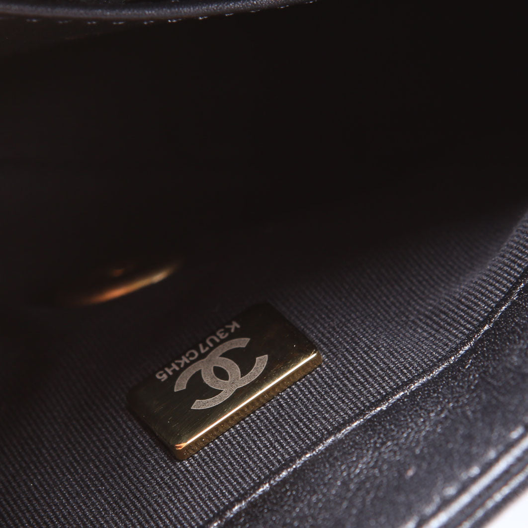 Chain Me Flap Small Lambskin (RFID) Black/Gold