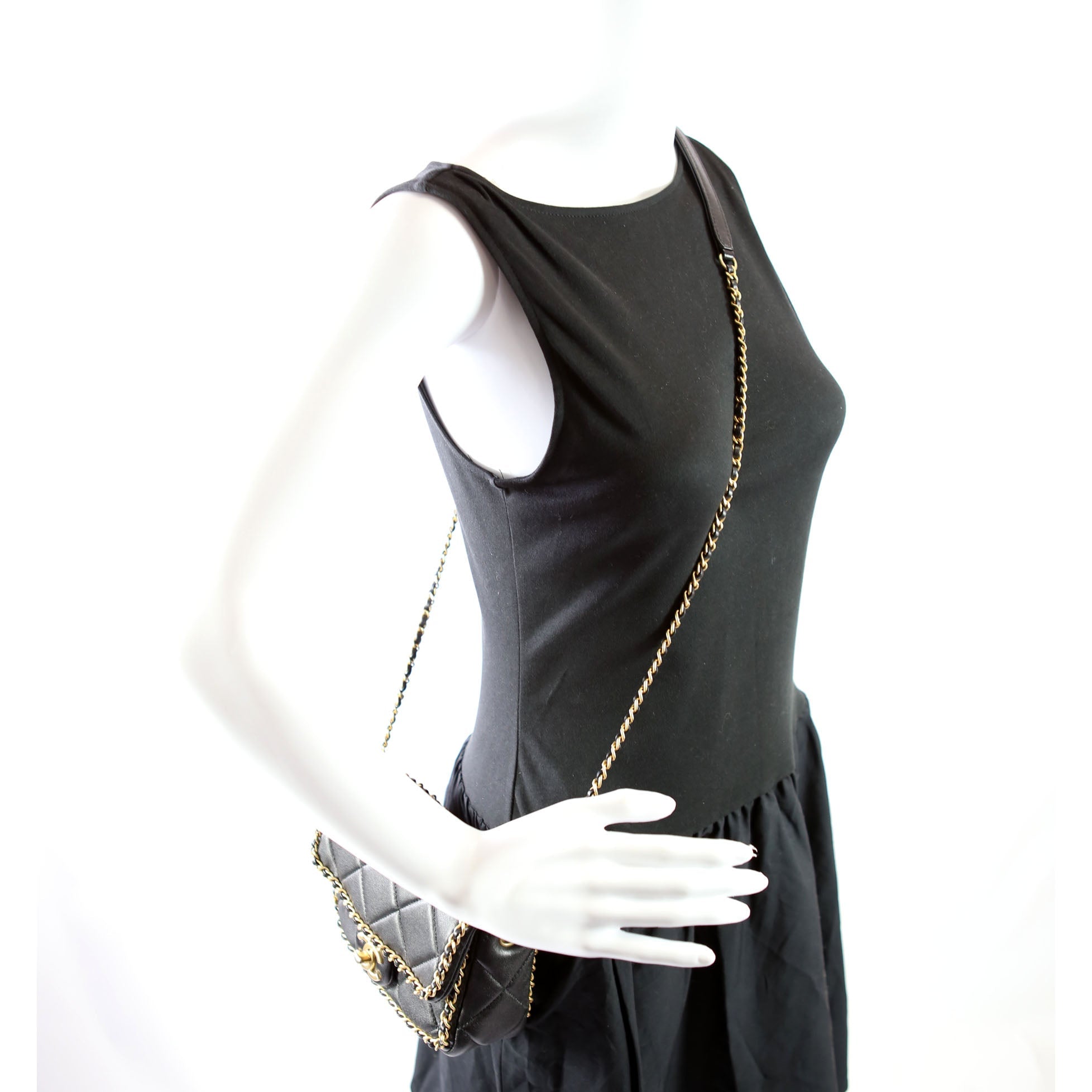 Chain Me Flap Small Lambskin (RFID) Black/Gold