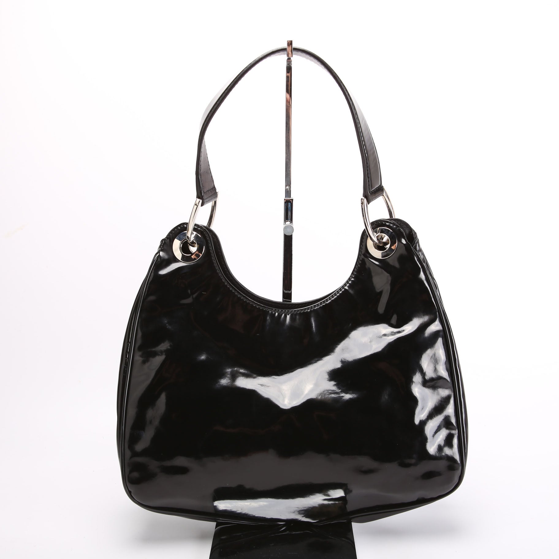 257265 Colbert Small Patent Hobo Vitnage