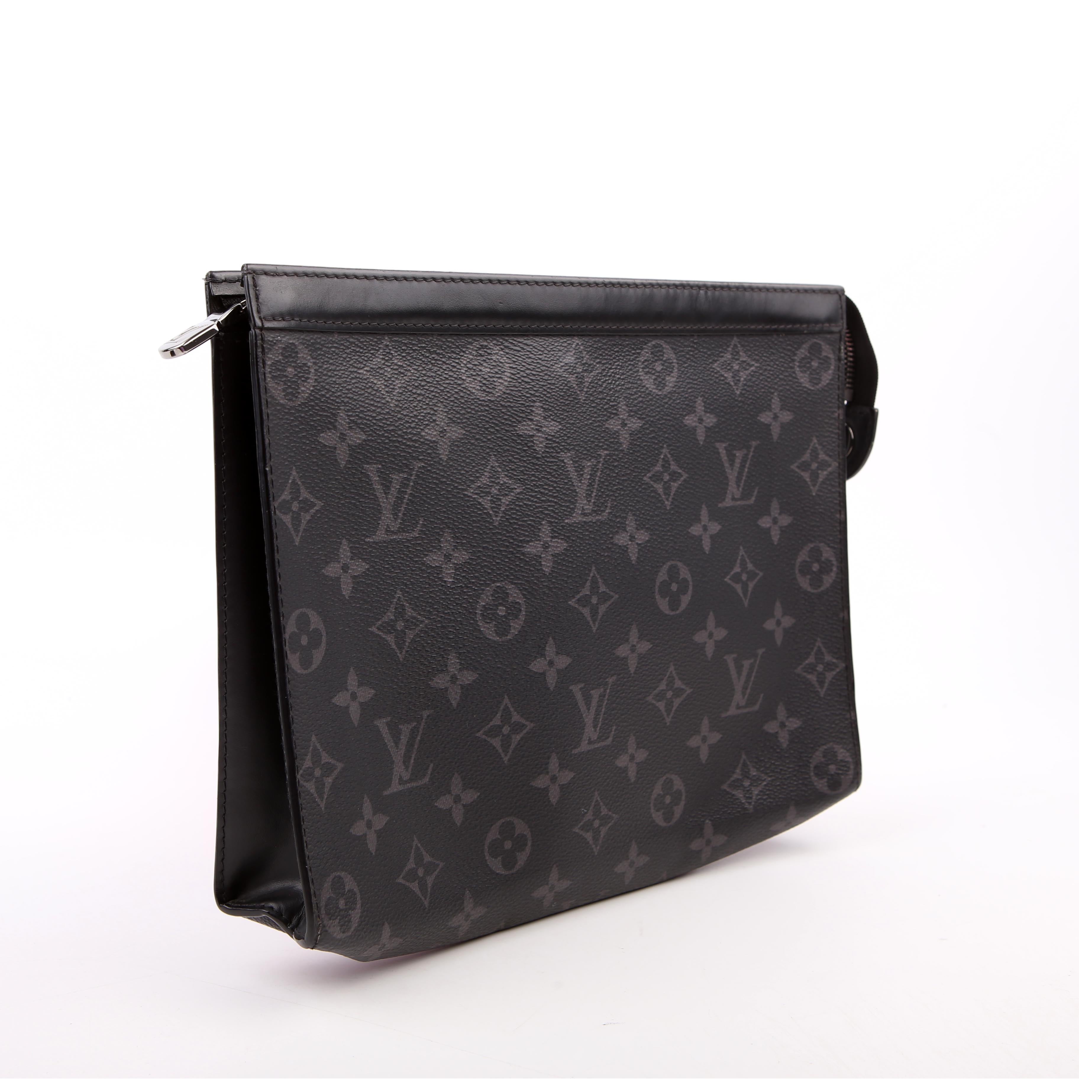 Pochette Voyage MM Monogram Eclipse