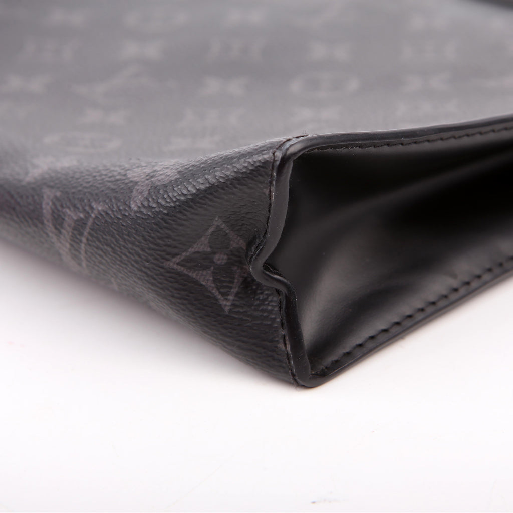 Pochette Voyage MM Monogram Eclipse