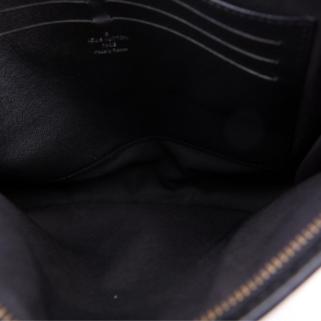 Pochette Voyage MM Monogram Eclipse
