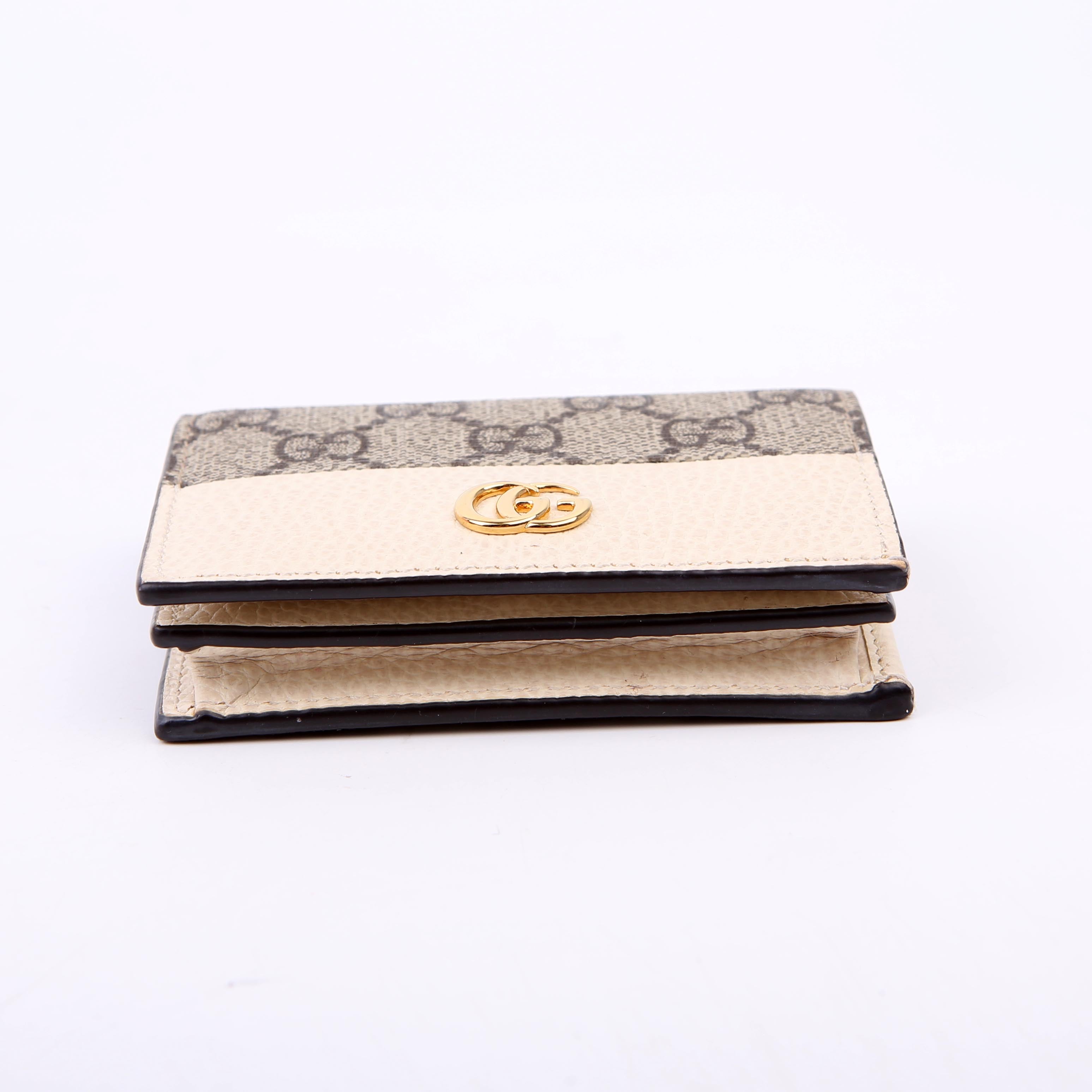 658610 GG Supreme Marmont Card Case White