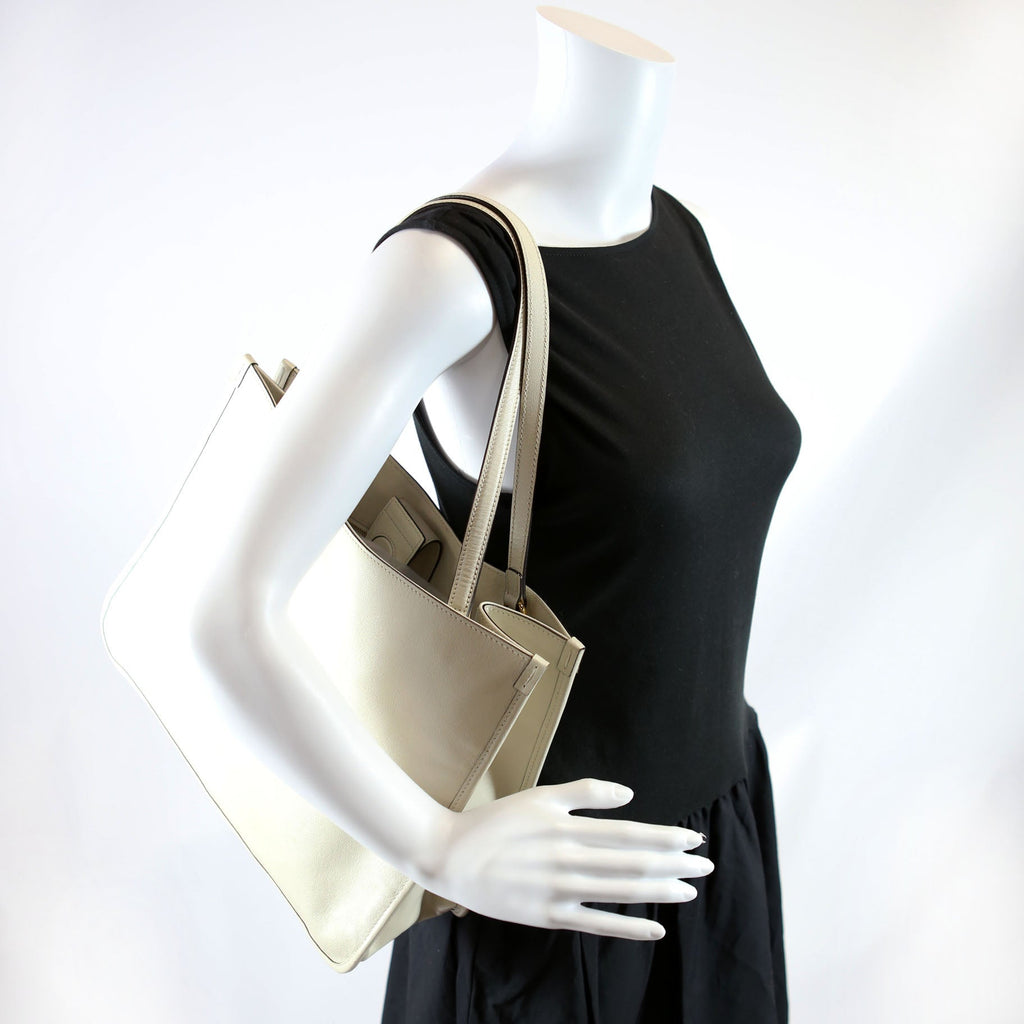 623694 1955 Horsebit Tote White