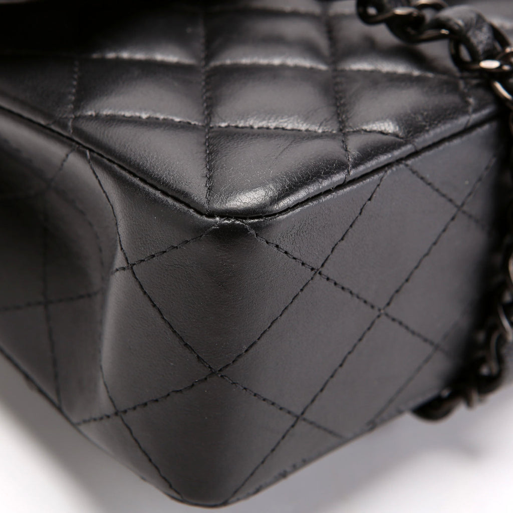 Classic Flap Small Lambskin RFID Black
