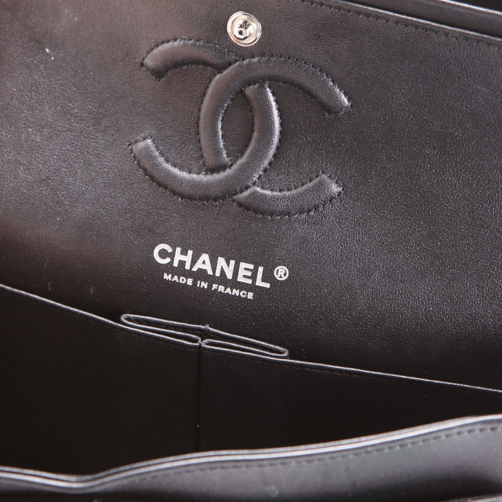Classic Flap Small Lambskin RFID Black