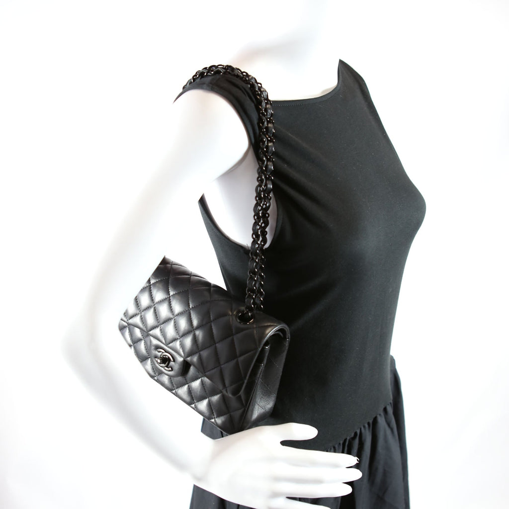 Classic Flap Small Lambskin RFID Black