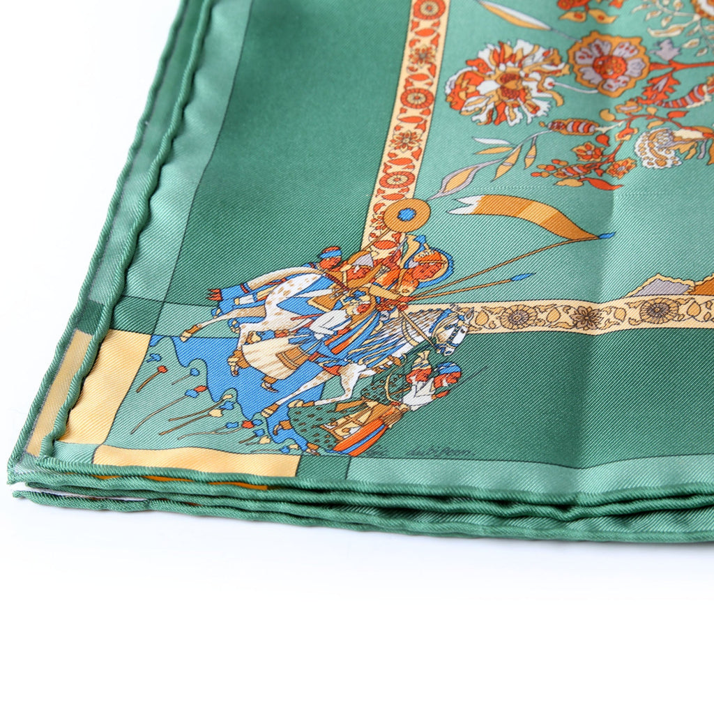 Hermes Fantaisies Indiennes Silk 40CM Scarf