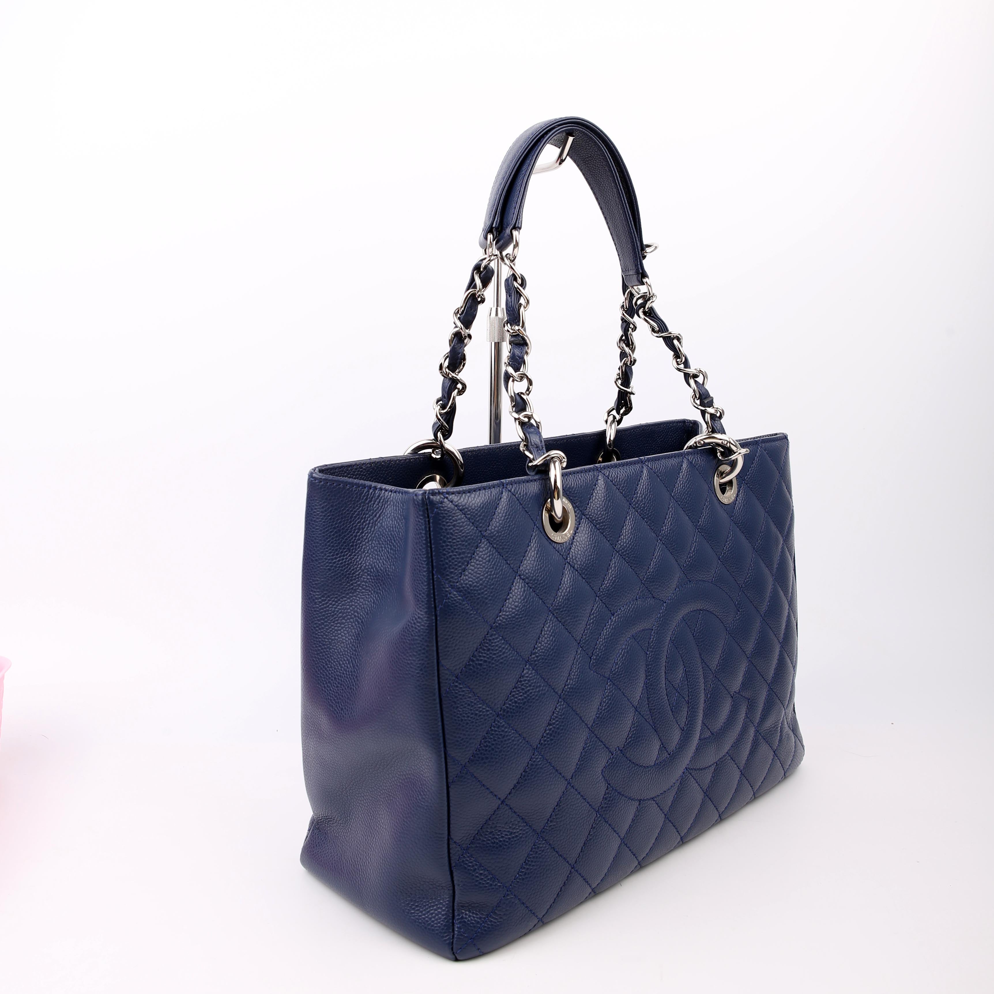 Grand Shopping Tote Caviar Blue