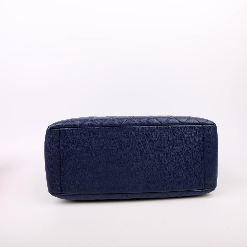 Grand Shopping Tote Caviar Blue