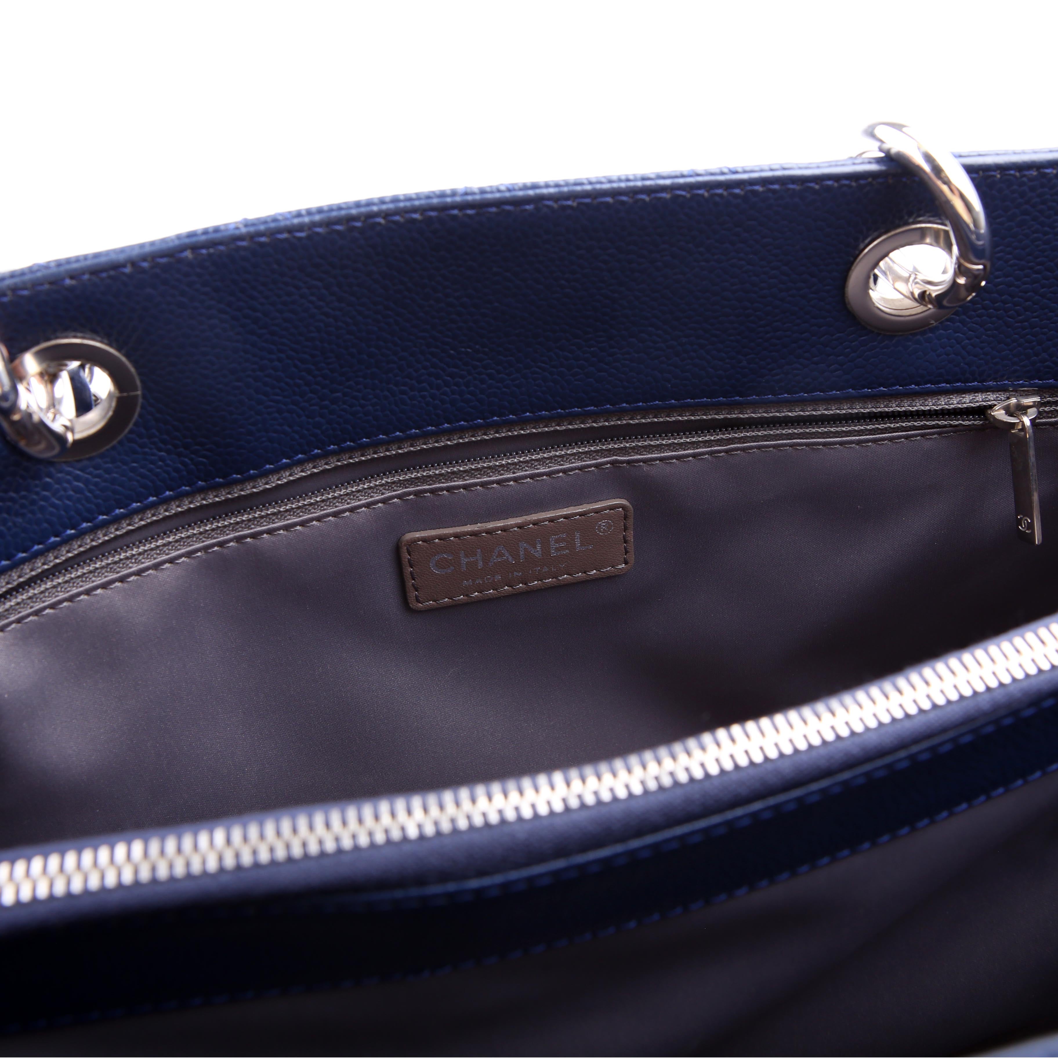 Grand Shopping Tote Caviar Blue