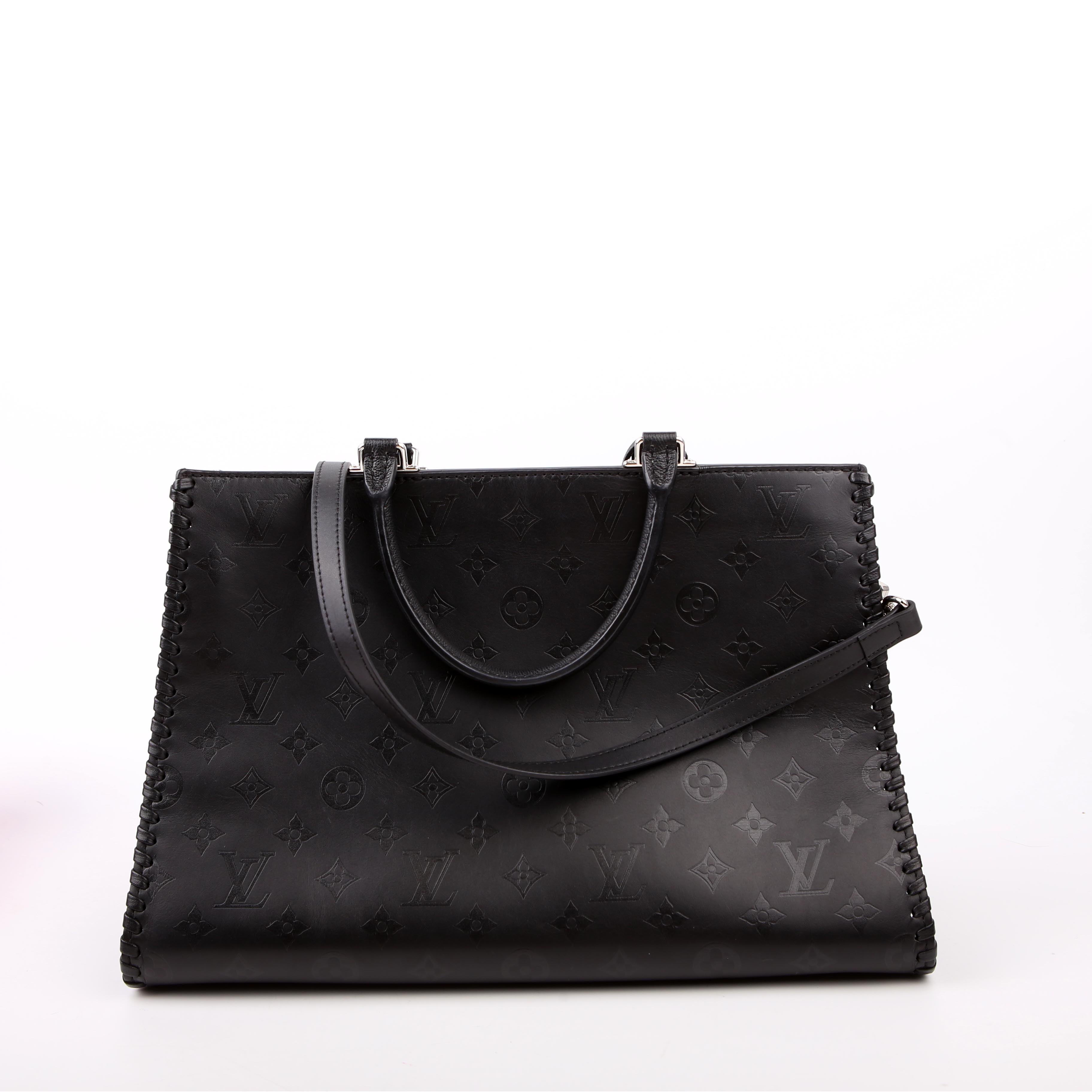 Very Zipped Tote Black