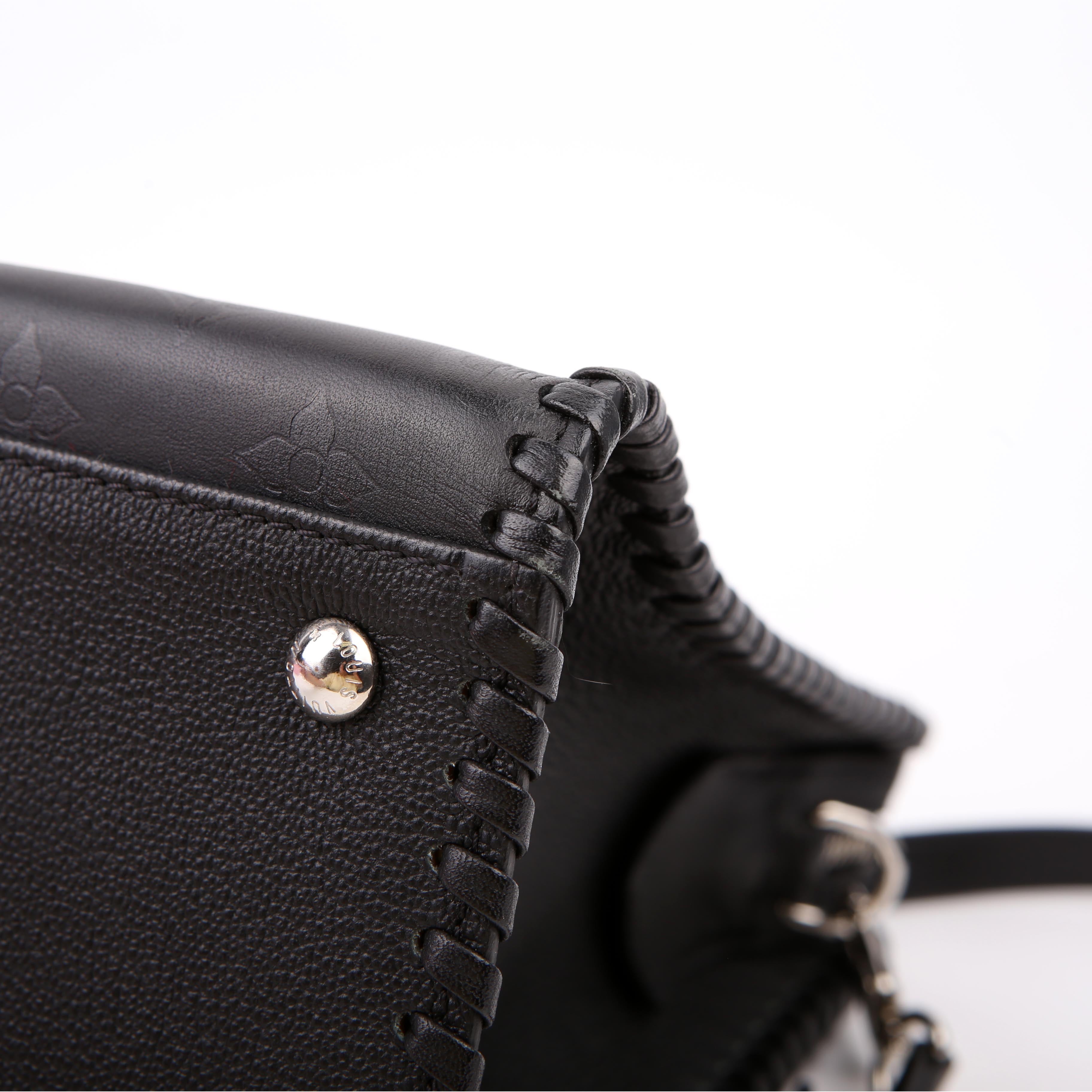 Very Zipped Tote Black