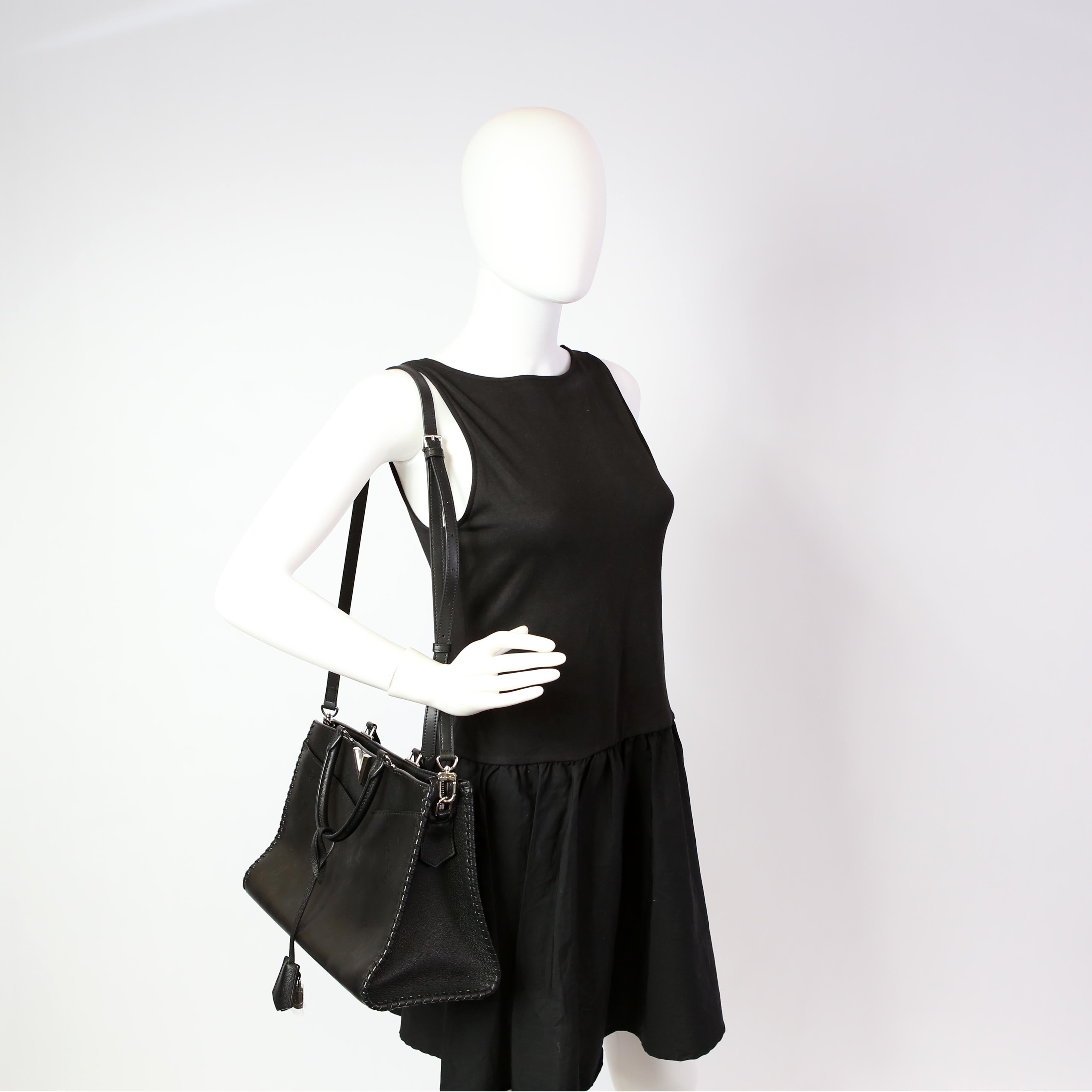 Very Zipped Tote Black