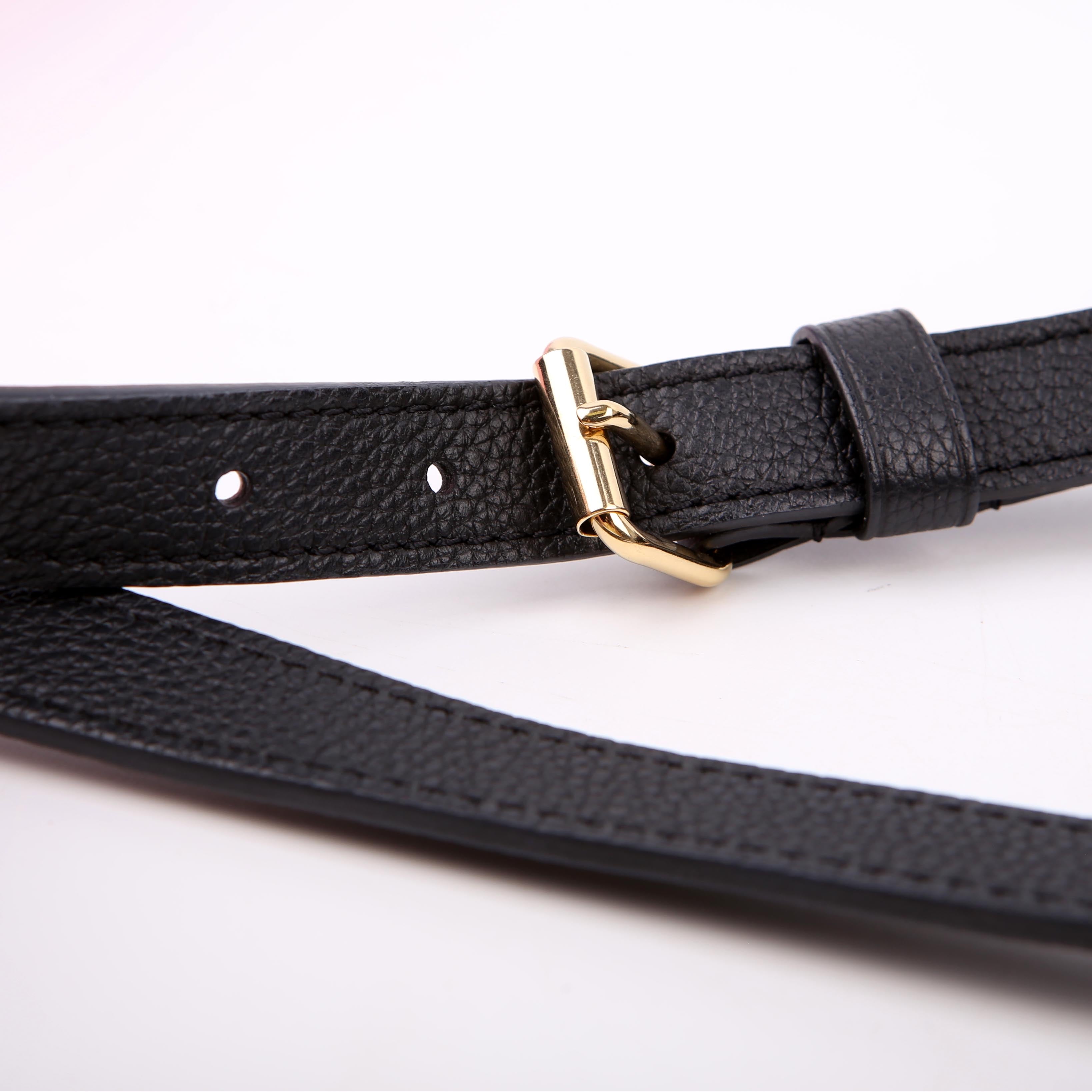 Double V Leather Black