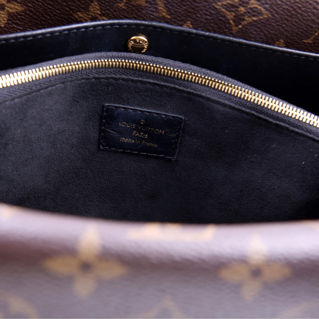 Double V Leather Black